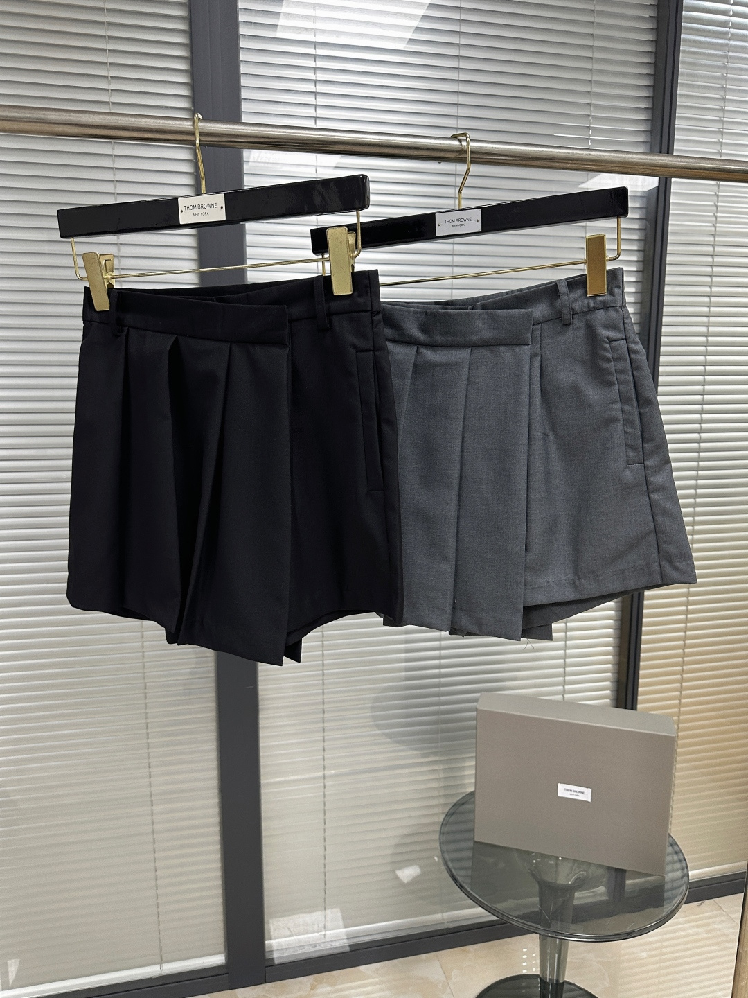 톰브라운 여성 스커트 126362 Thom Browne Skirt 썸네일 이미지