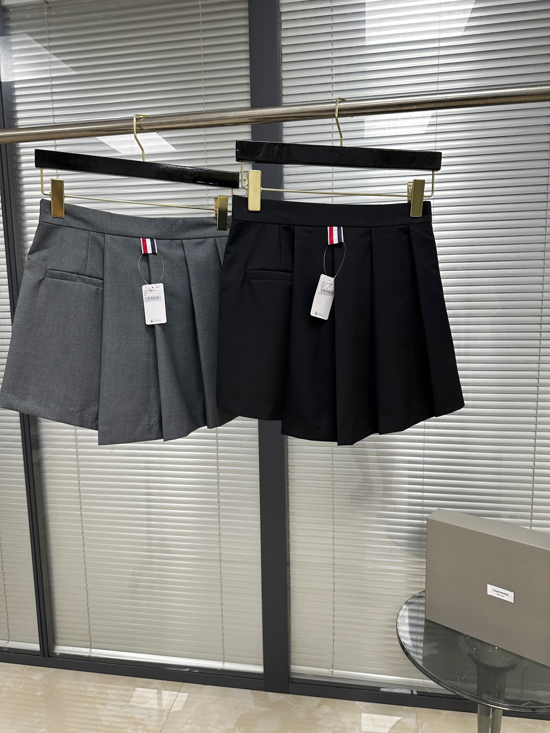 톰브라운 여성 스커트 126362 Thom Browne Skirt 썸네일 이미지