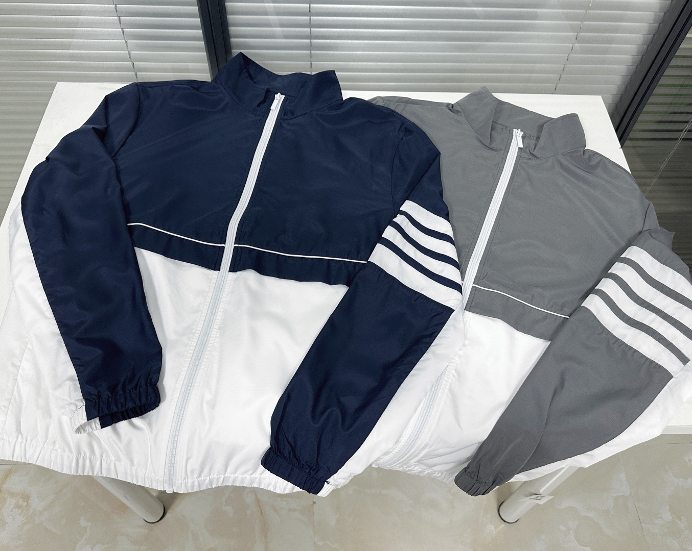 톰브라운 남성 자켓 126282 Thom Browne Jacket 썸네일 이미지