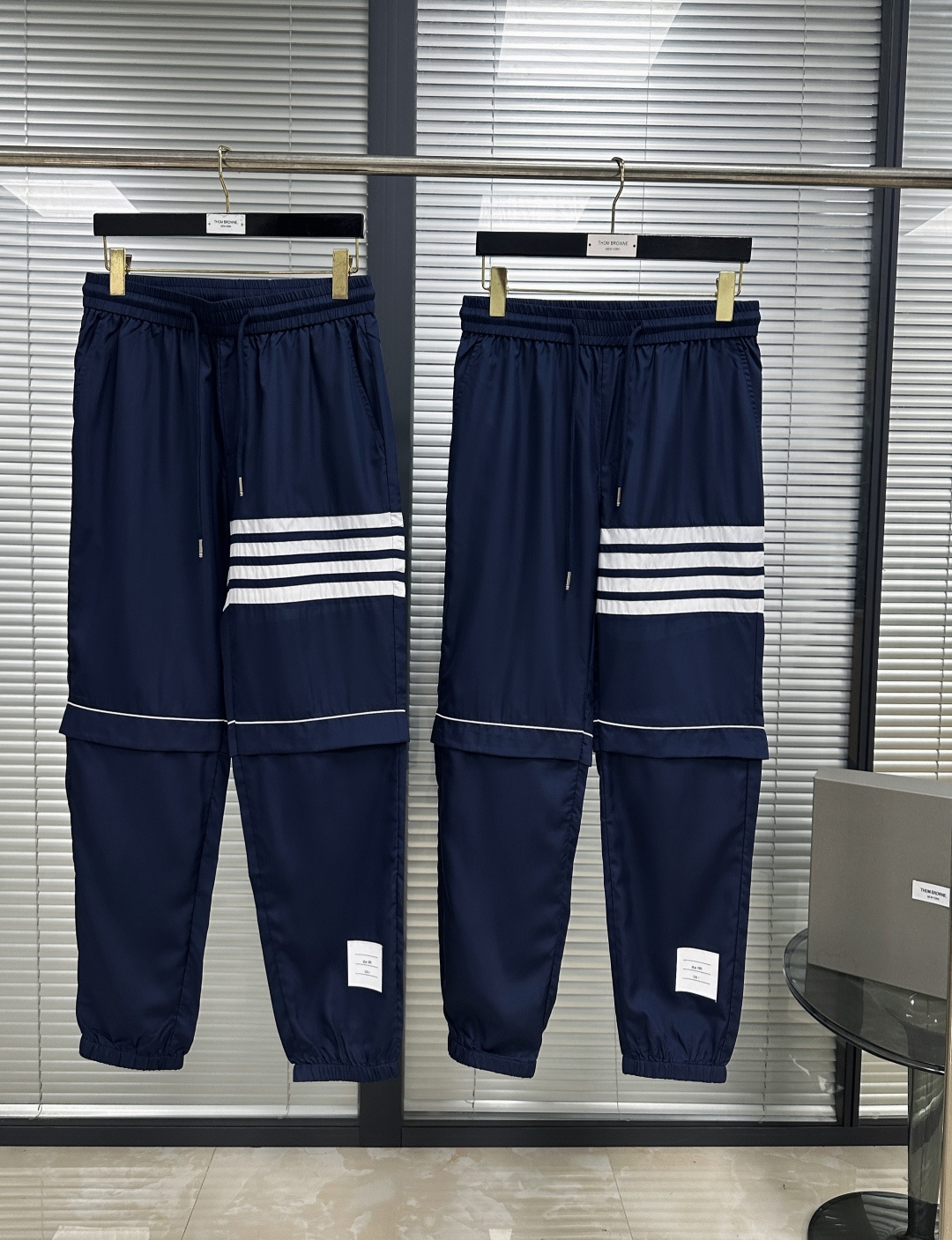 톰브라운 남성 바지 142958 Thom Browne Pants 상세 이미지 2