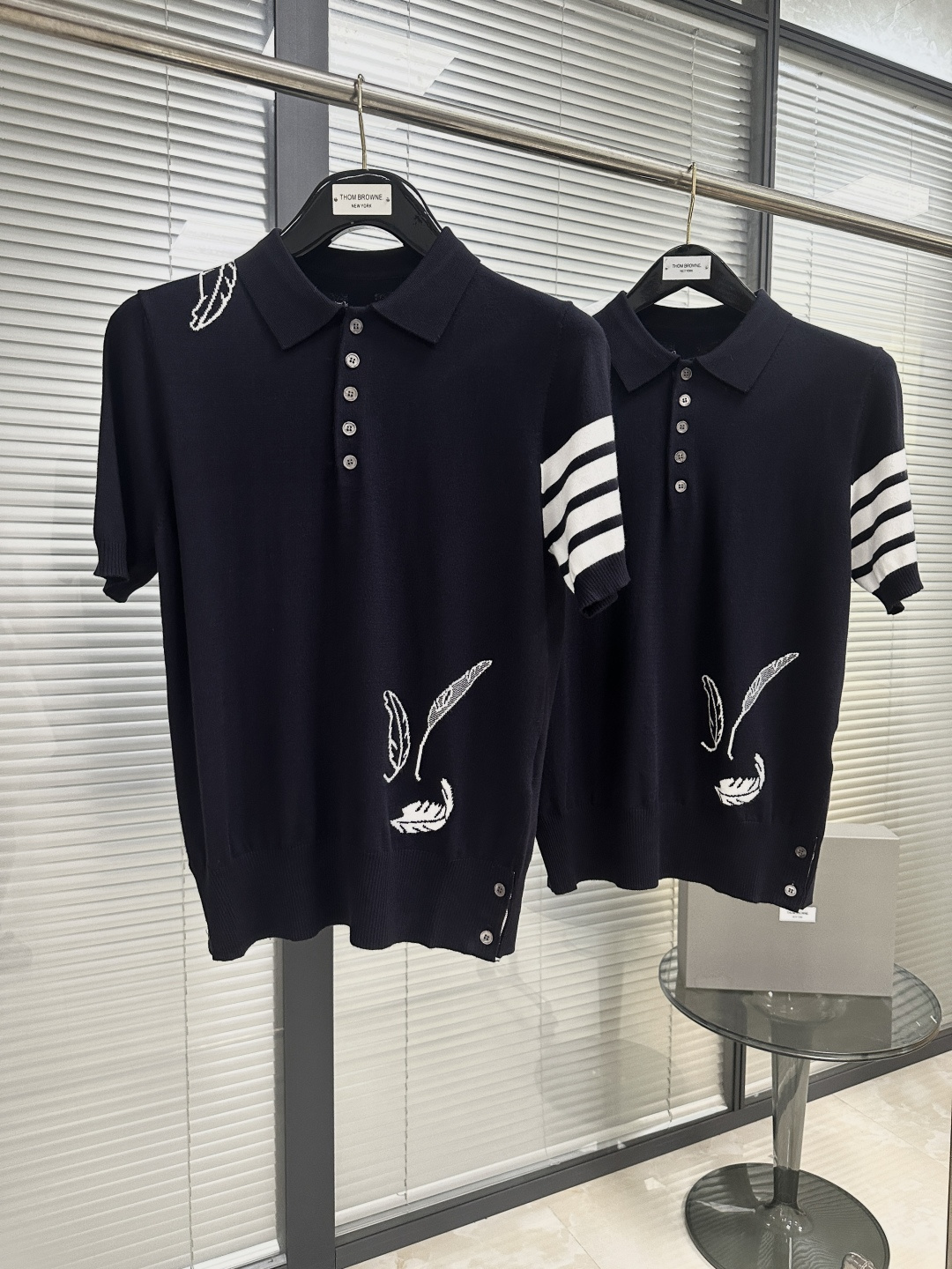 톰브라운 남성 반팔 126251 Thom Browne T Shirt 썸네일 이미지