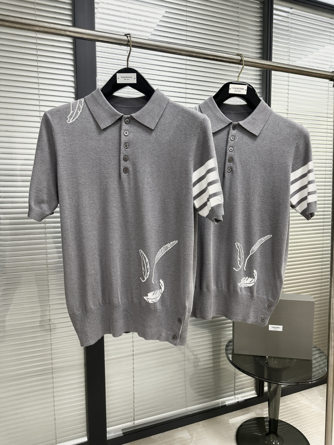 톰브라운 남성 반팔 126251 Thom Browne T Shirt 썸네일 이미지