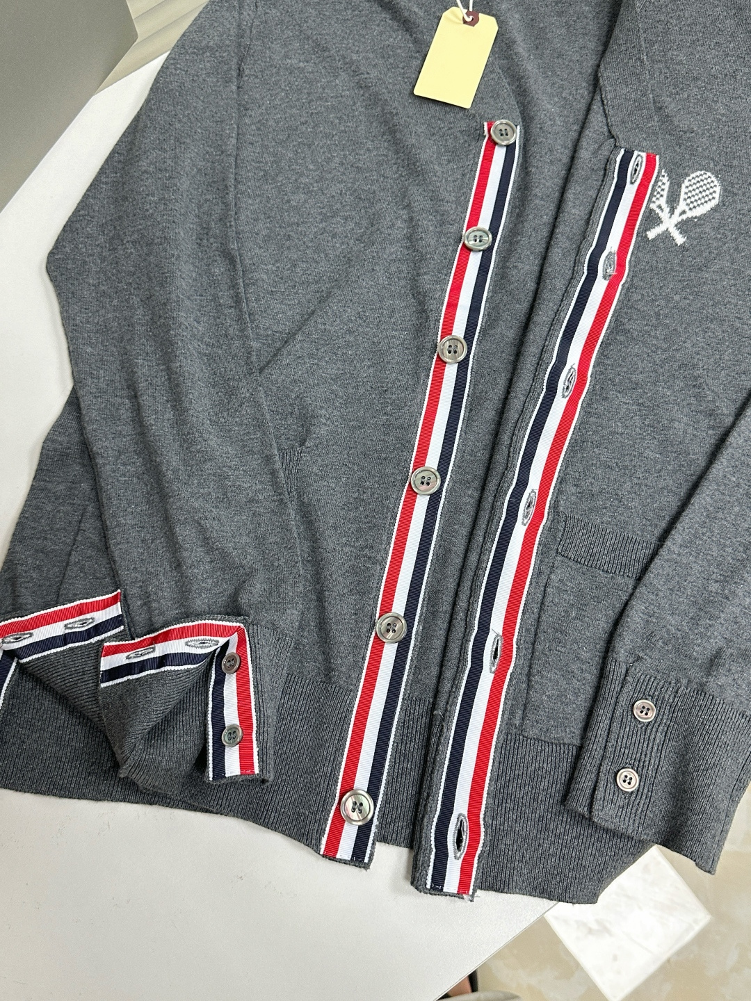톰브라운 남성 가디건 126355 Thom Browne Cardigan 썸네일 이미지