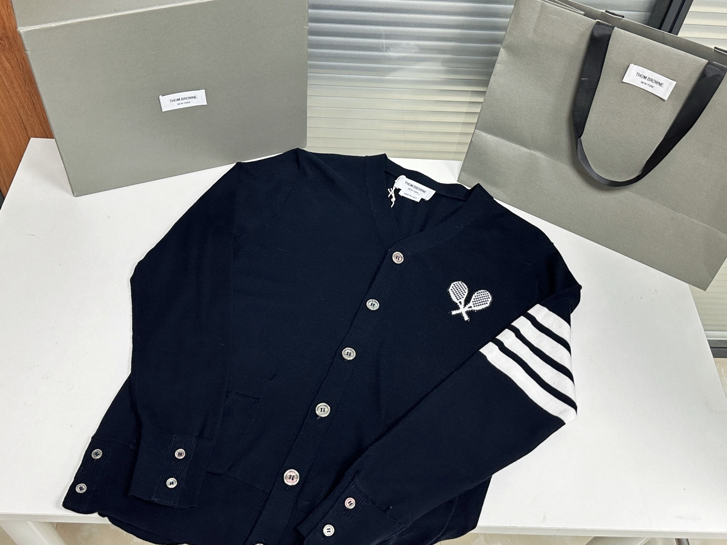 톰브라운 남성 가디건 126354 Thom Browne Cardigan 썸네일 이미지