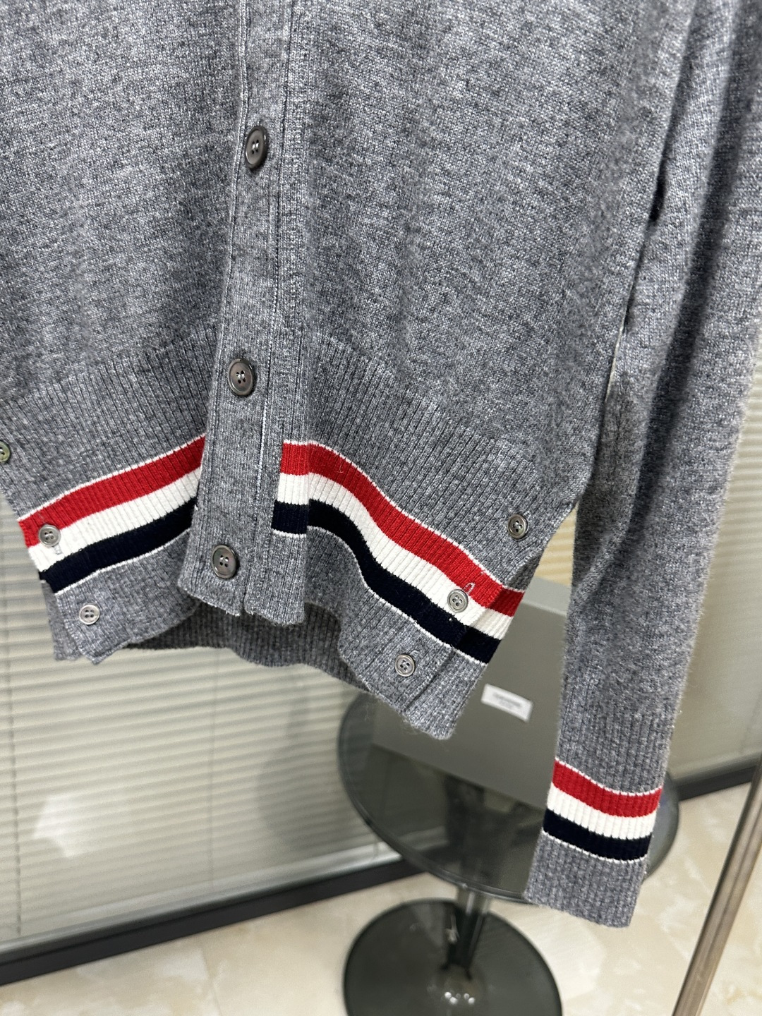 톰브라운 여성 가디건 142970 Thom Browne Cardigan 상세 이미지 4