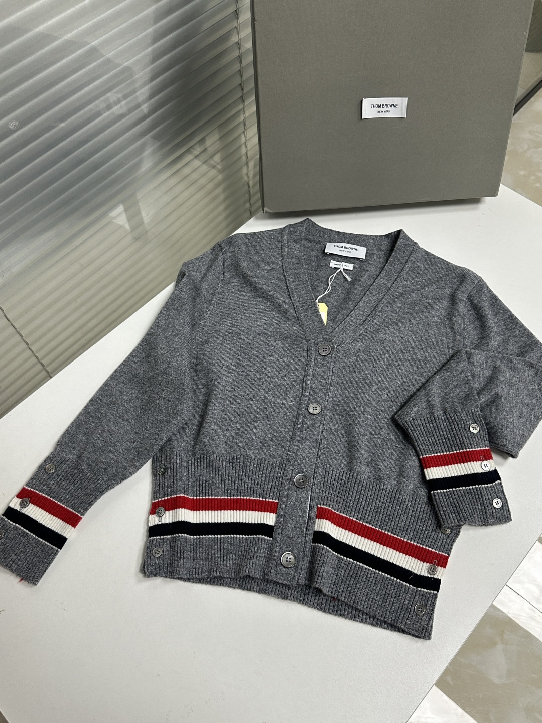 톰브라운 여성 가디건 142970 Thom Browne Cardigan 상세 이미지 5