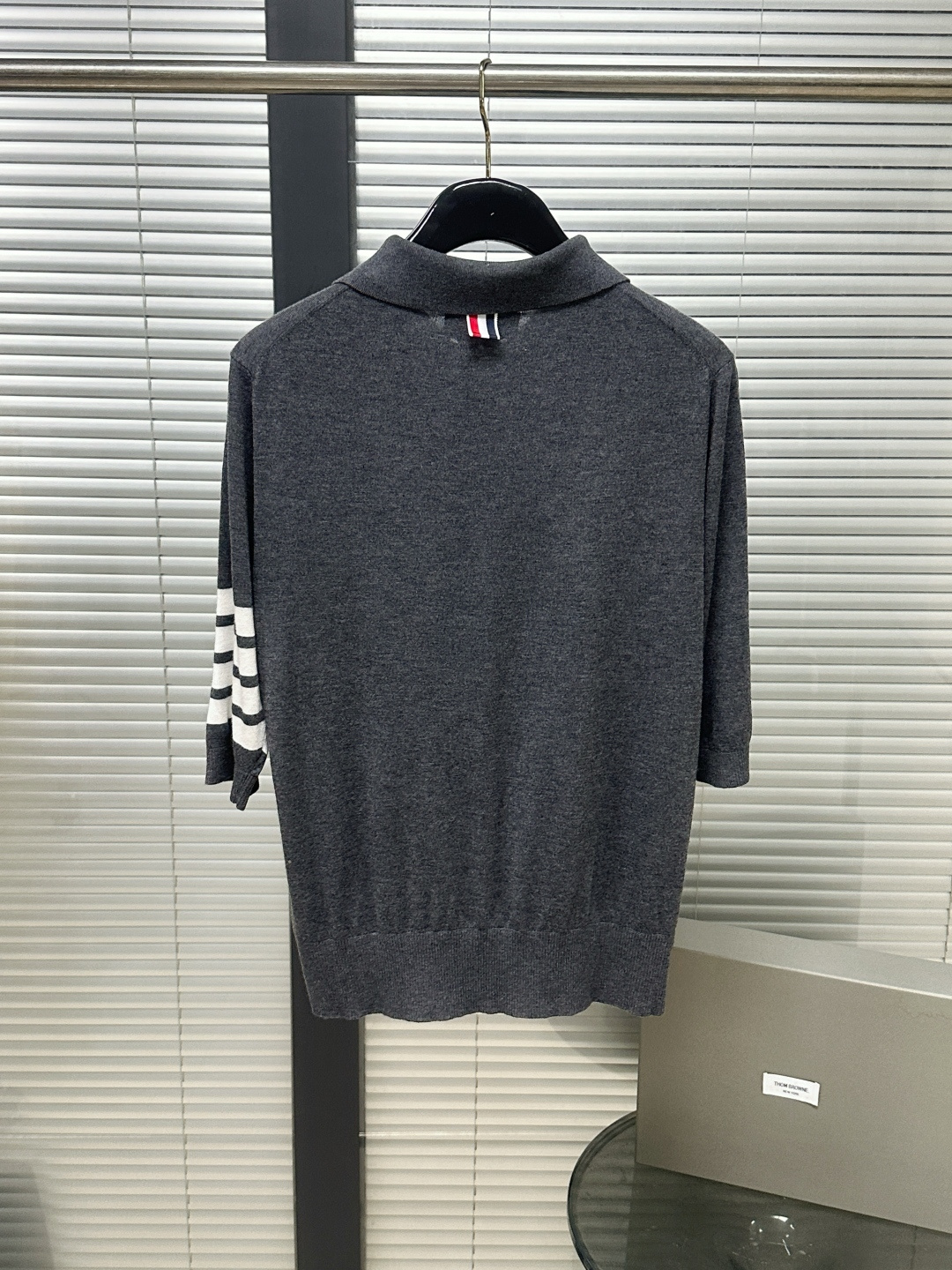 톰브라운 남성 반팔 126281 Thom Browne T Shirt 썸네일 이미지