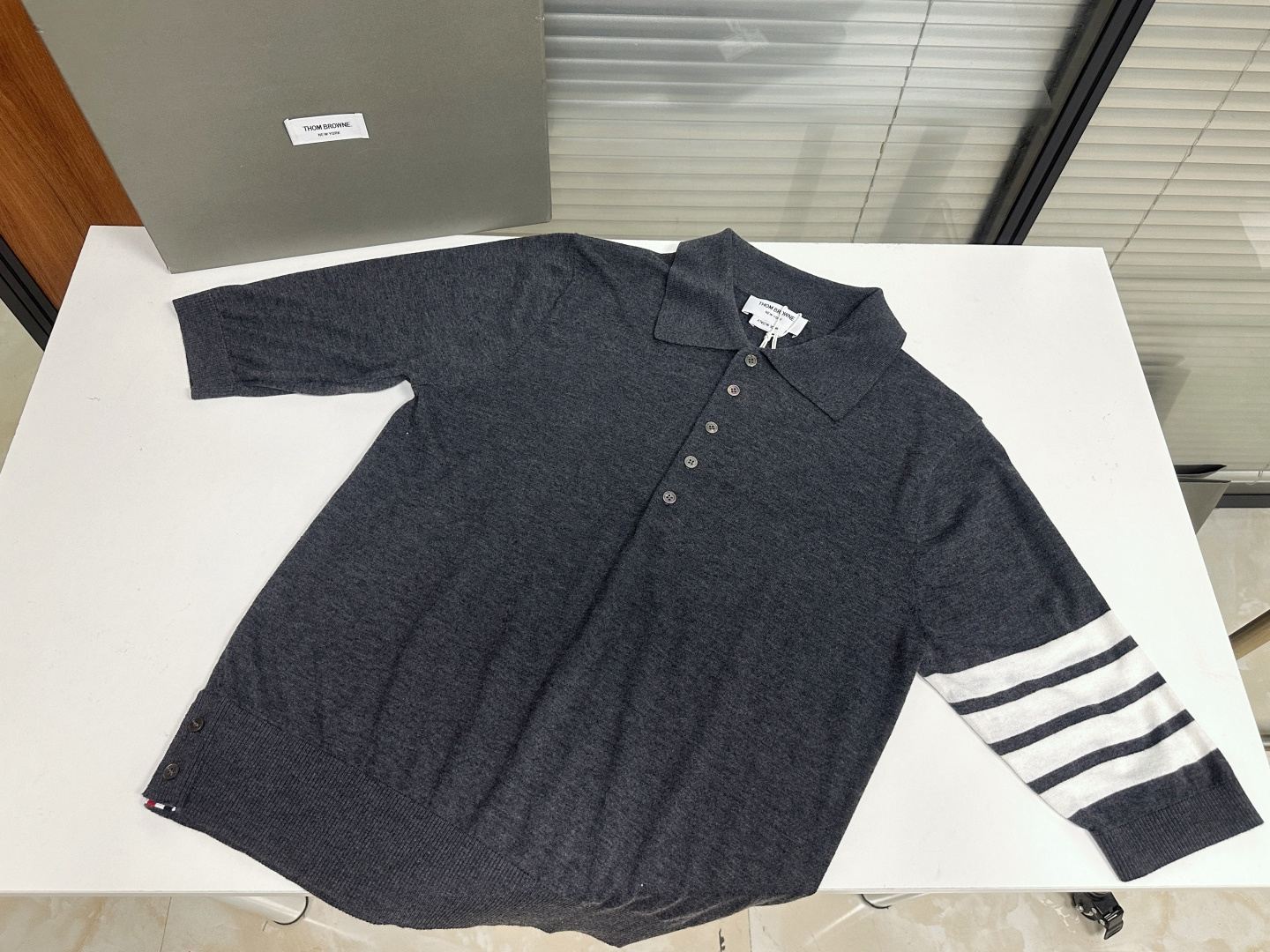 톰브라운 남성 반팔 126281 Thom Browne T Shirt 썸네일 이미지