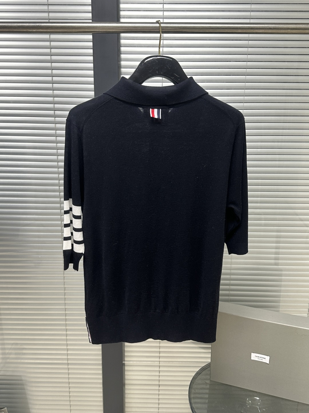 톰브라운 남성 반팔 126279 Thom Browne T Shirt 썸네일 이미지
