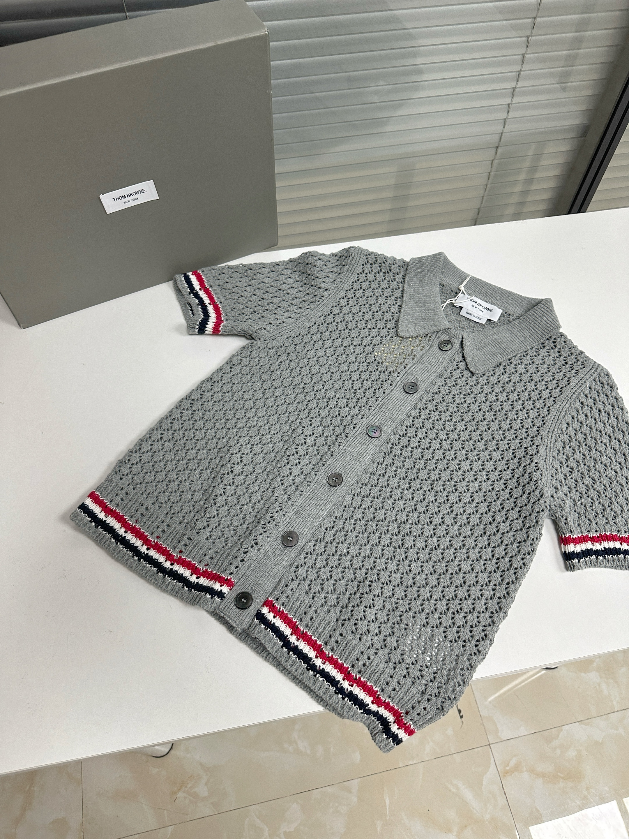 톰브라운 여성 반팔 126342 Thom Browne T Shirt 썸네일 이미지