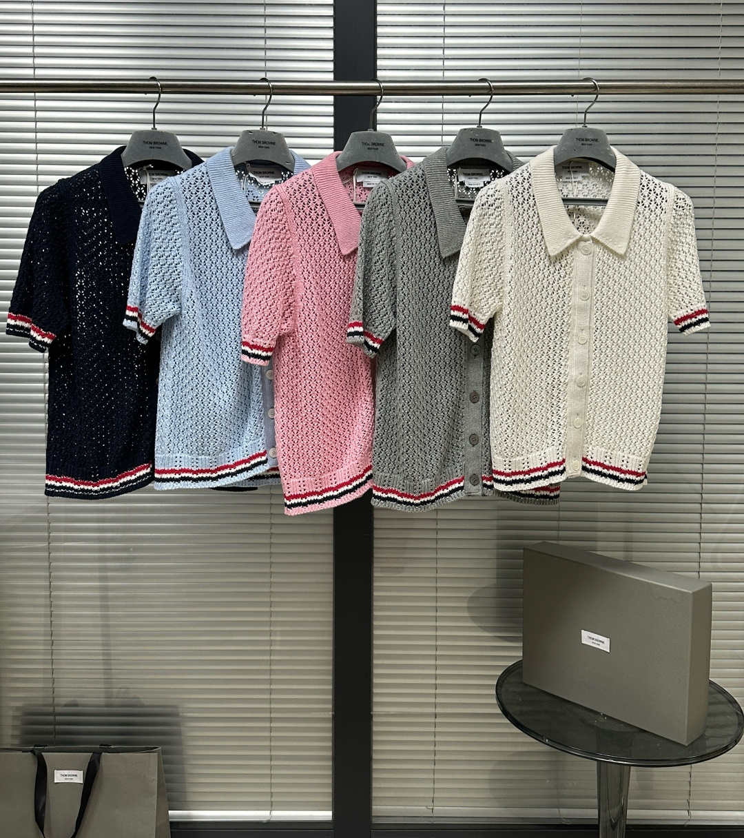 톰브라운 여성 반팔 142968 Thom Browne T Shirt 상세 이미지 3