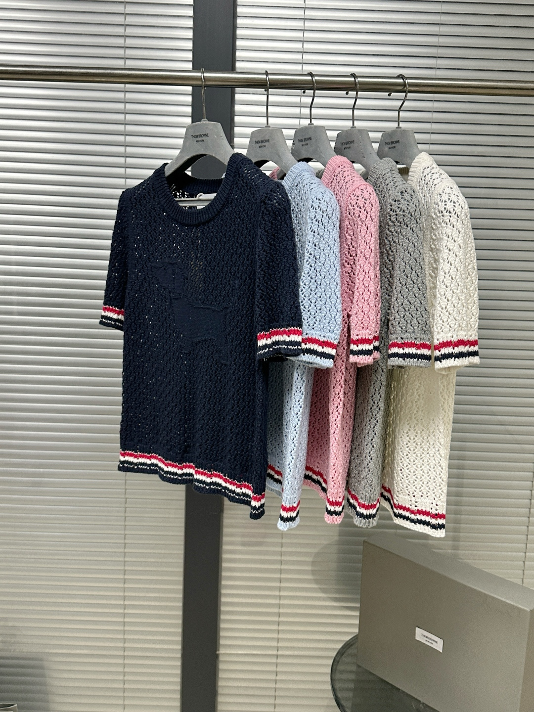 톰브라운 여성 반팔 142973 Thom Browne T Shirt 상세 이미지 4