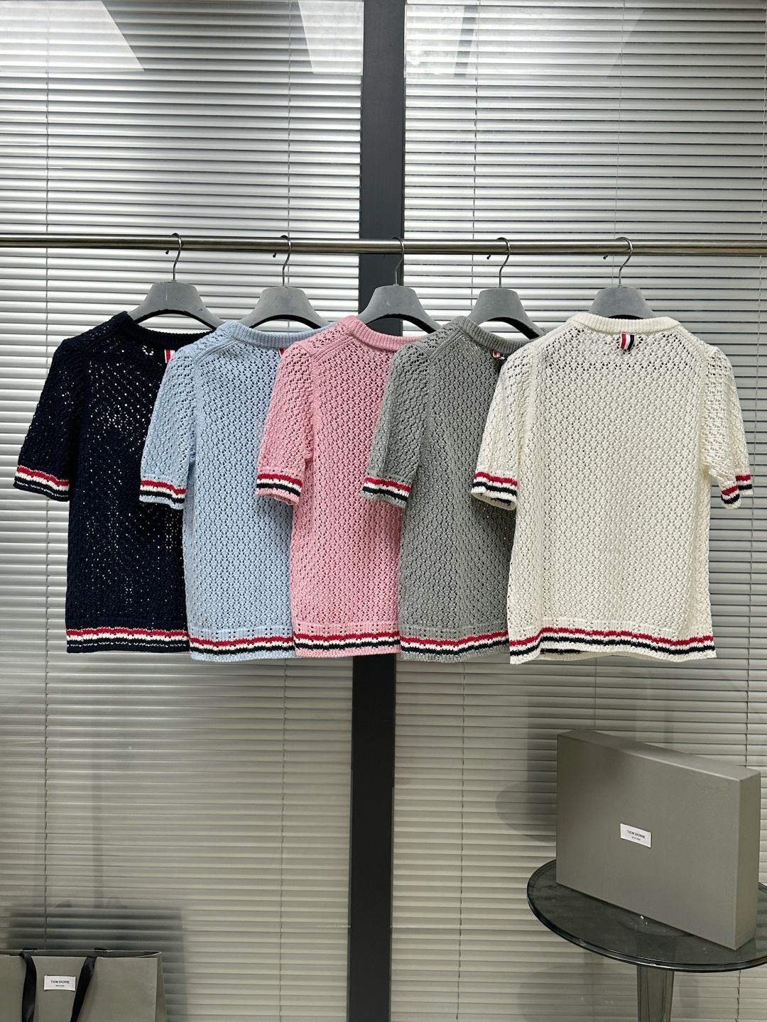 톰브라운 여성 반팔 142973 Thom Browne T Shirt 상세 이미지 3