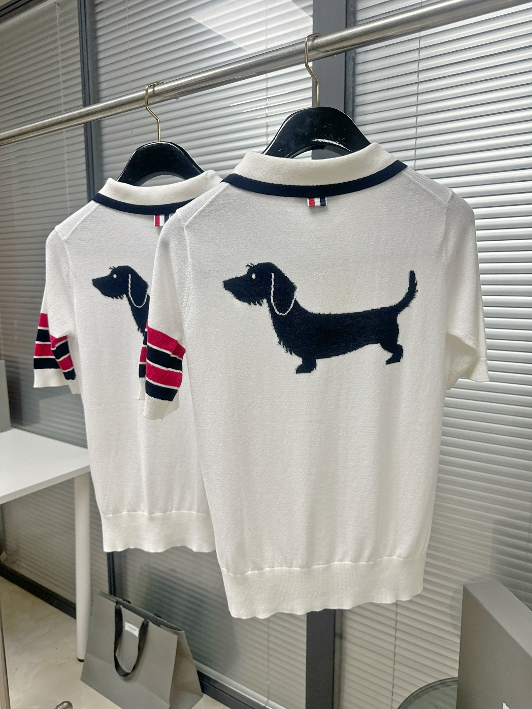 톰브라운 여성 반팔 126284 Thom Browne T Shirt 썸네일 이미지