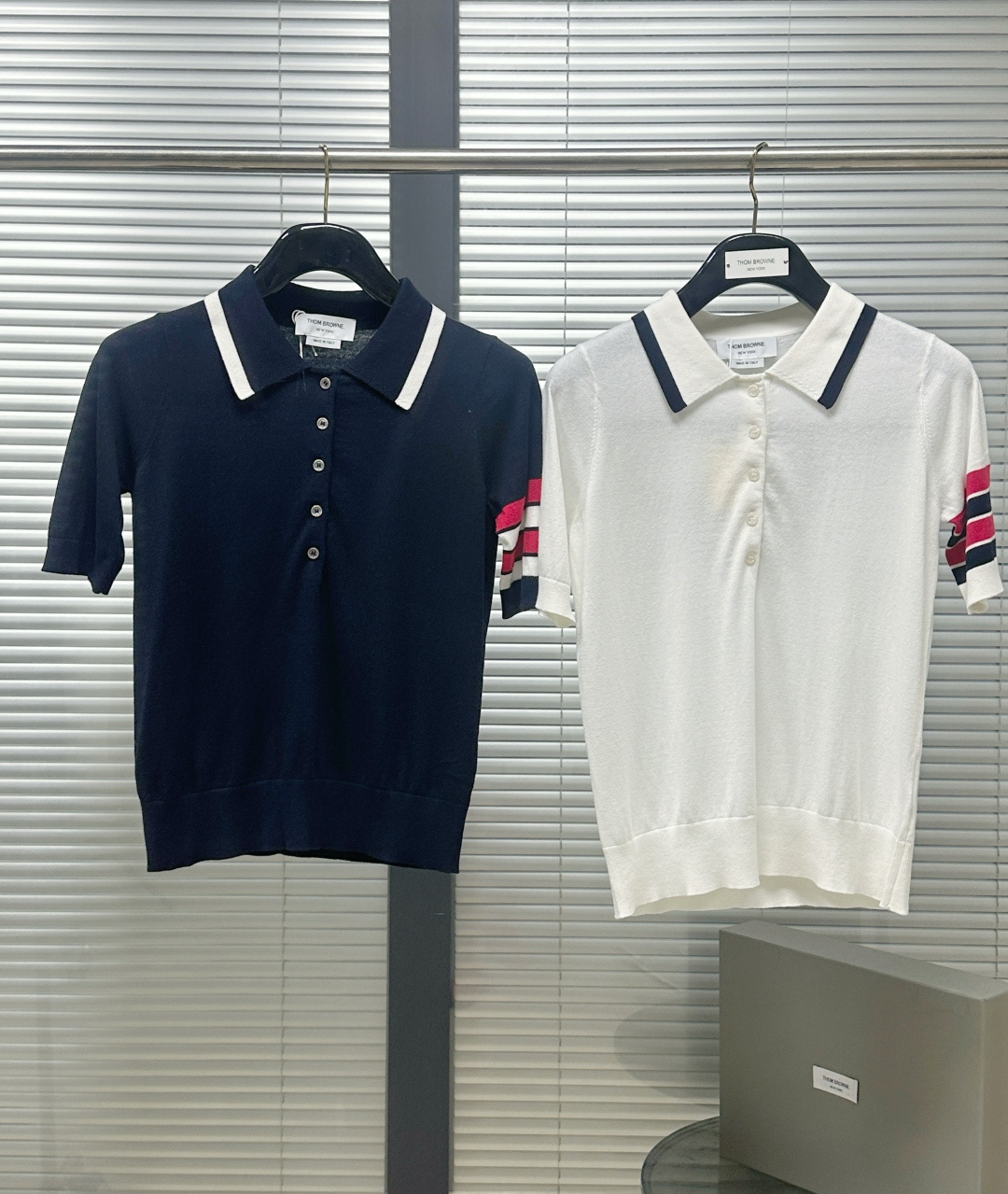 톰브라운 여성 반팔 142901 Thom Browne T Shirt 상세 이미지 4