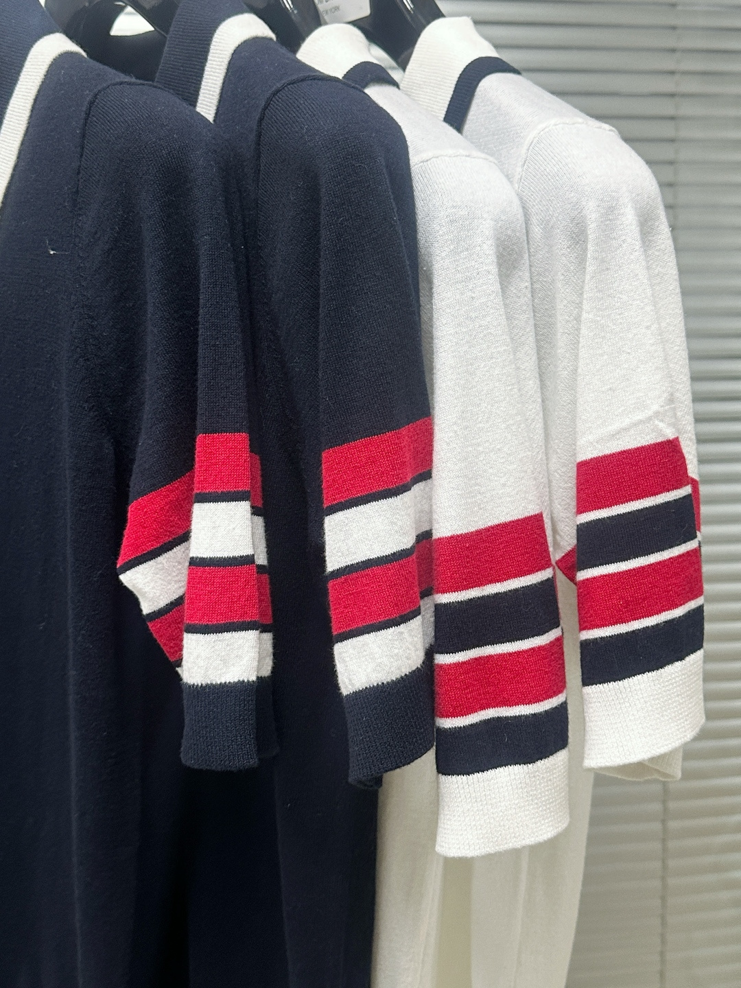 톰브라운 여성 반팔 142901 Thom Browne T Shirt 상세 이미지 8