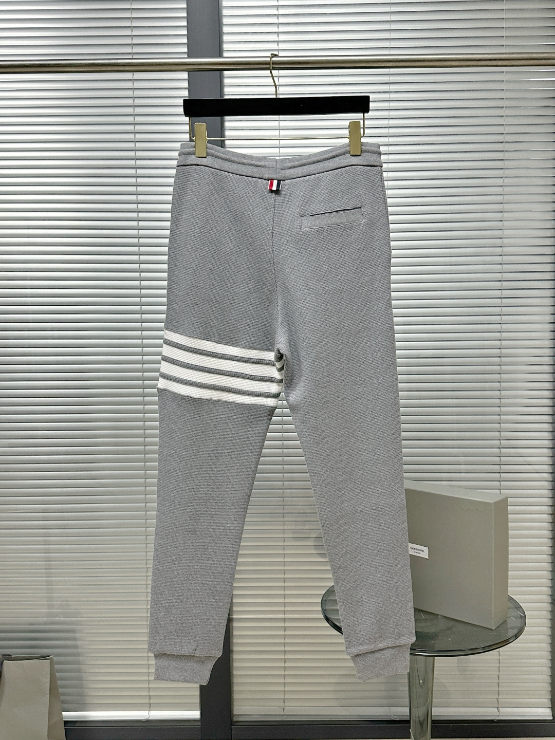 톰브라운 남성 바지 126242 Thom Browne Pants 썸네일 이미지