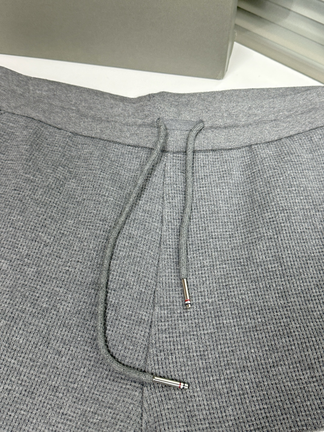 톰브라운 남성 반바지 126247 Thom Browne Shorts 썸네일 이미지