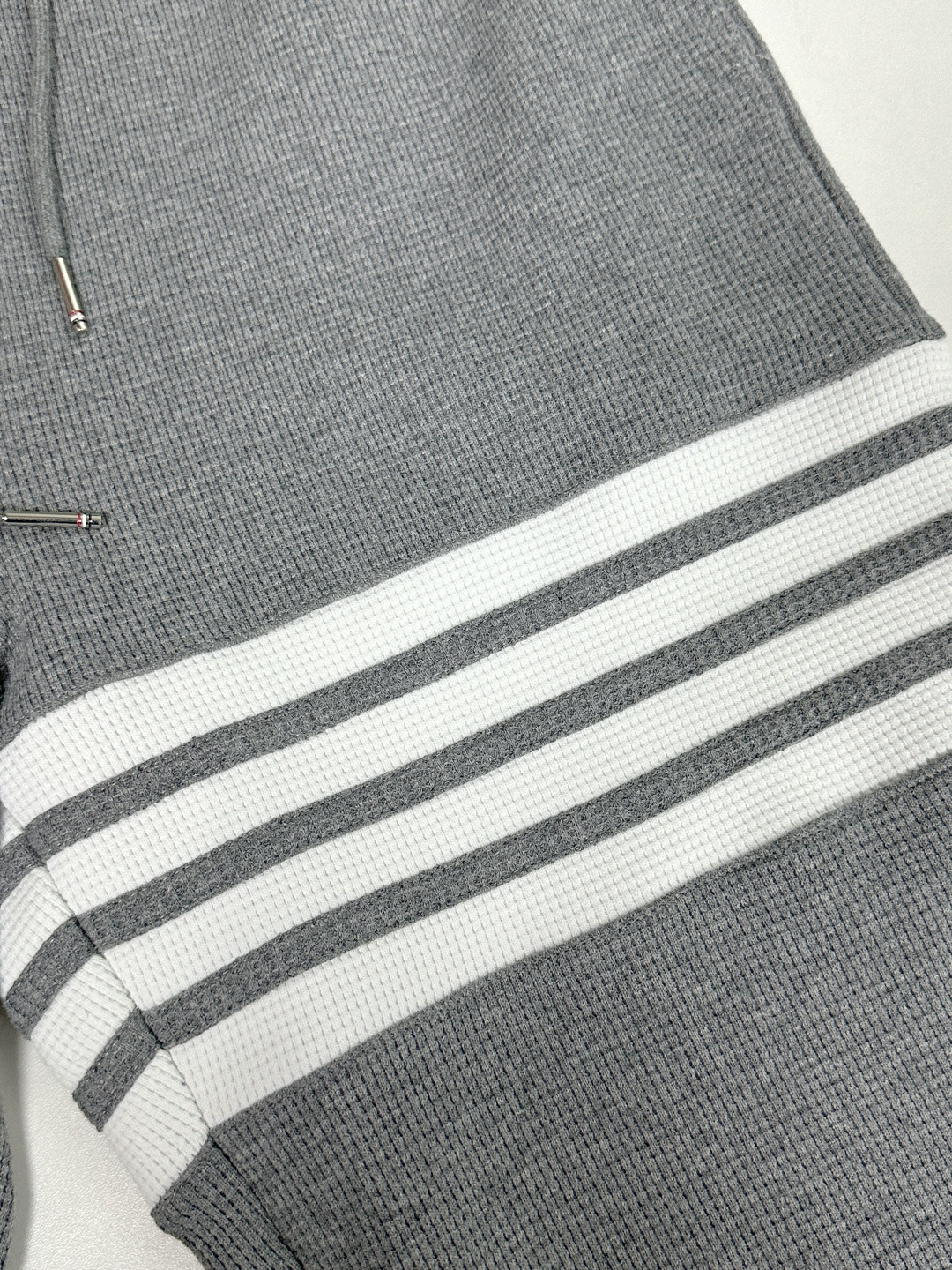 톰브라운 남성 반바지 126247 Thom Browne Shorts 썸네일 이미지