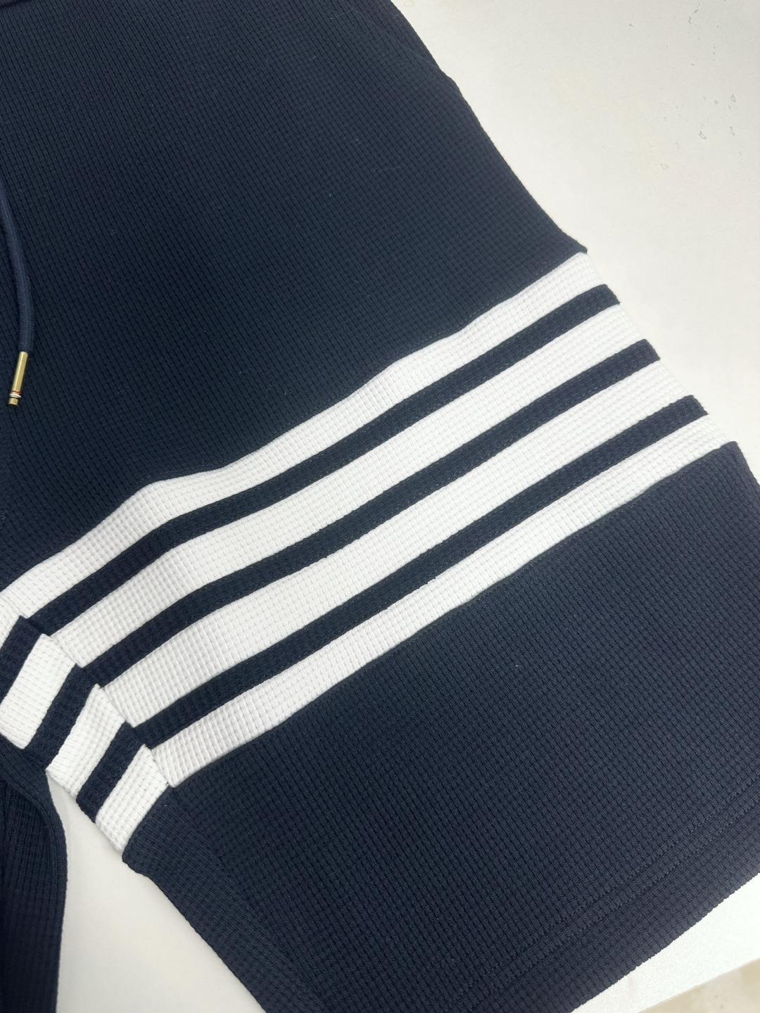 톰브라운 남성 반바지 126245 Thom Browne Shorts 썸네일 이미지