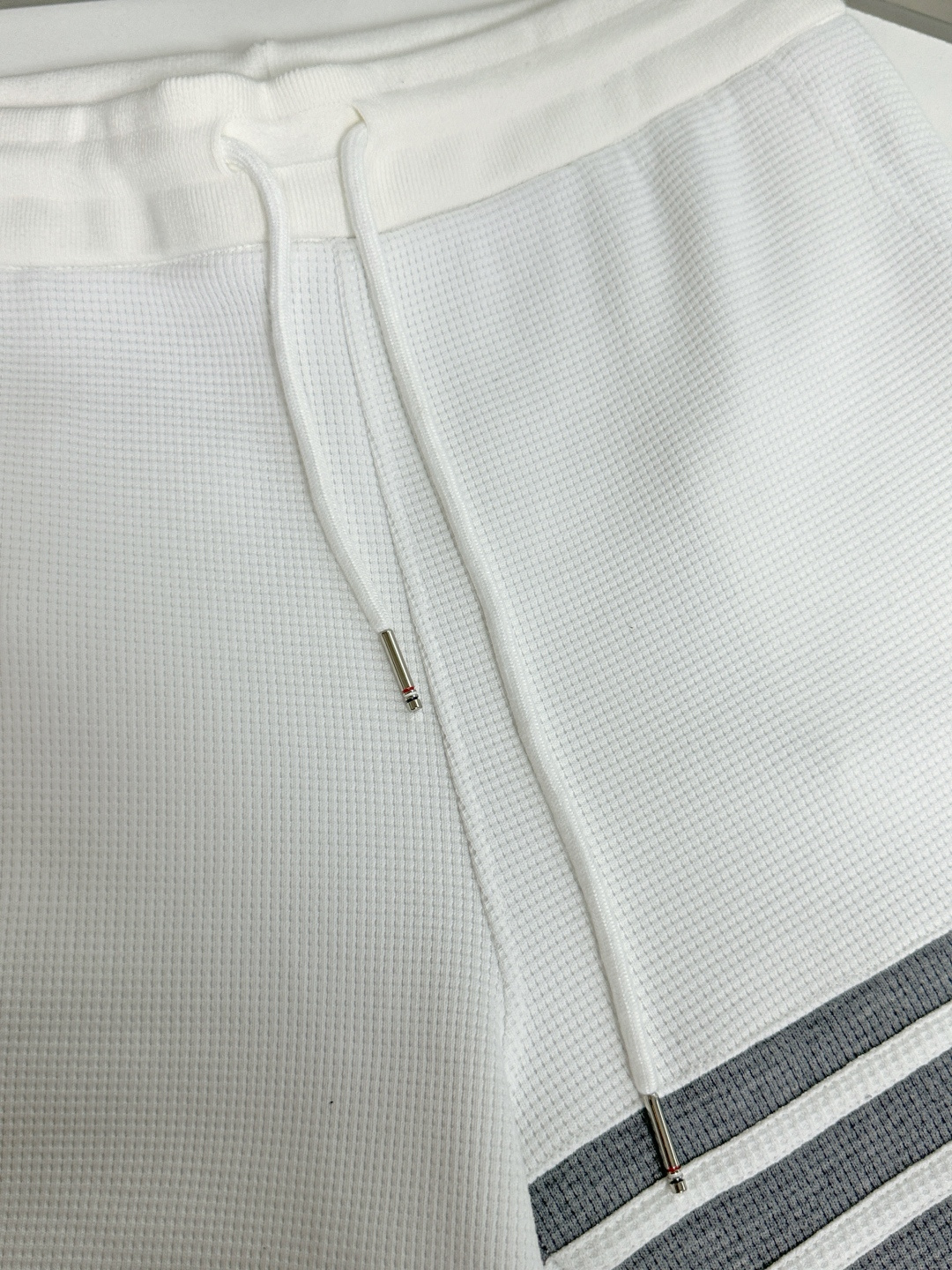 톰브라운 남성 반바지 126244 Thom Browne Shorts 썸네일 이미지