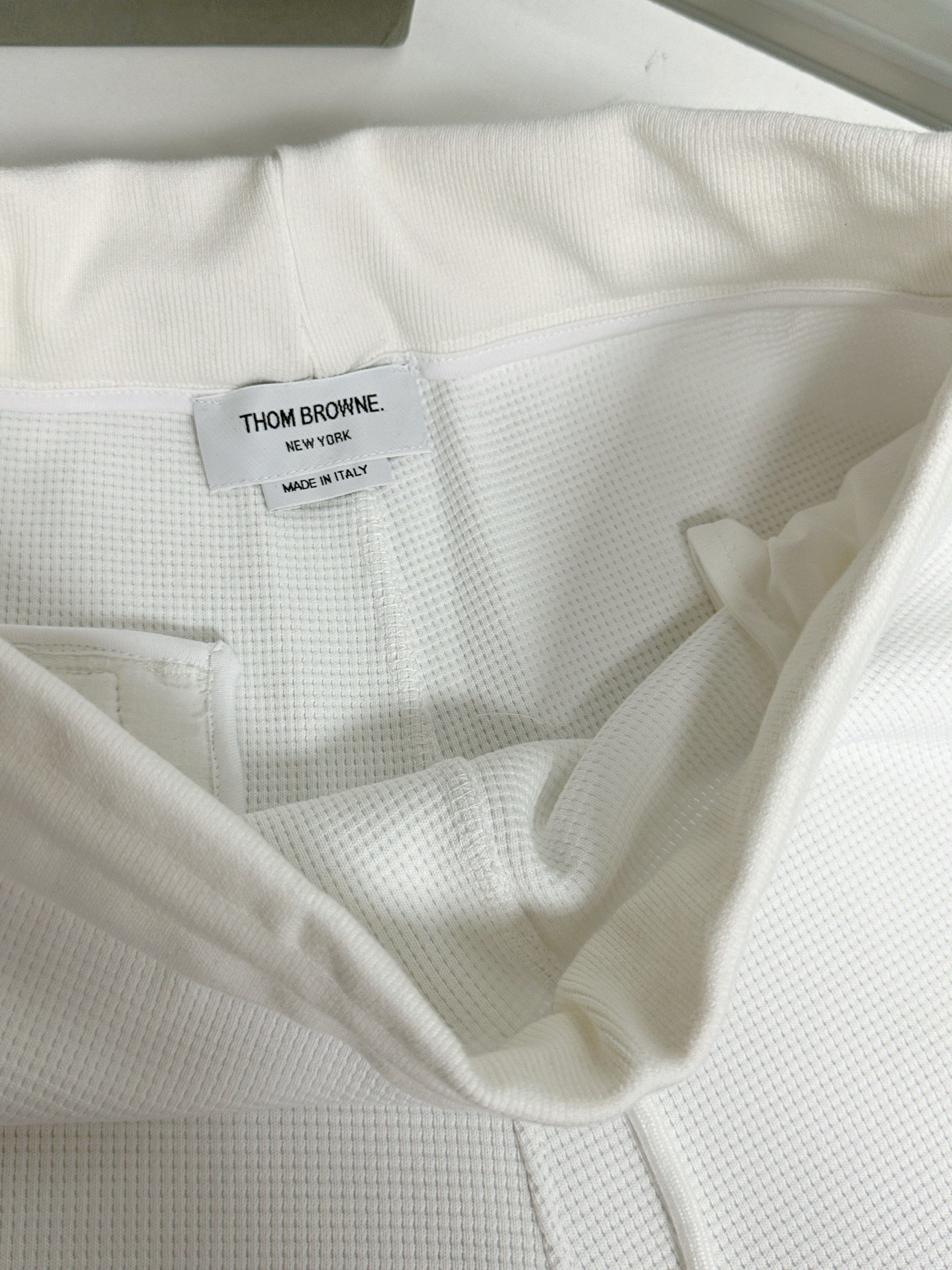 톰브라운 남성 반바지 126244 Thom Browne Shorts 썸네일 이미지