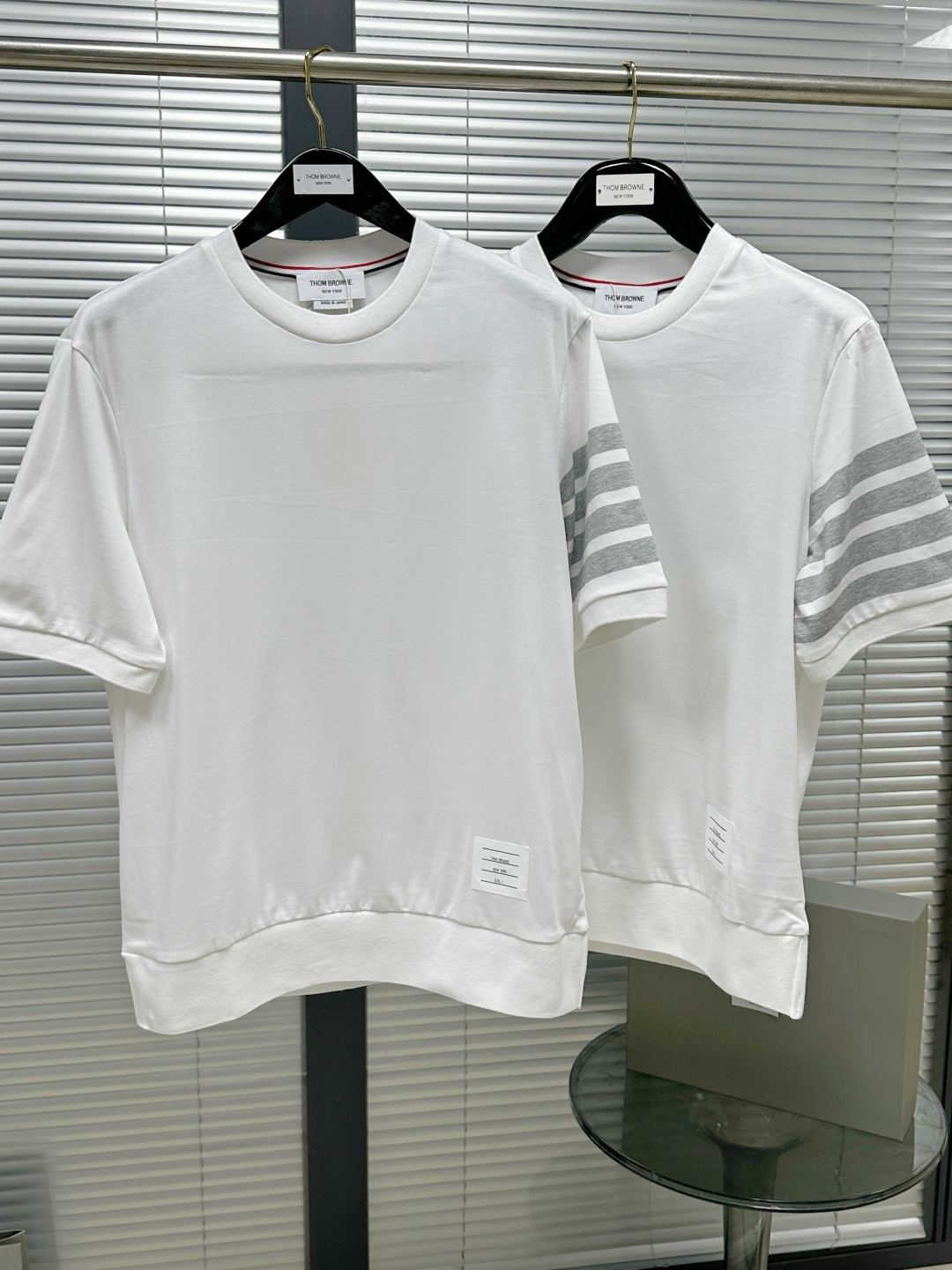 톰브라운 남성 반팔 126352 Thom Browne T Shirt 썸네일 이미지