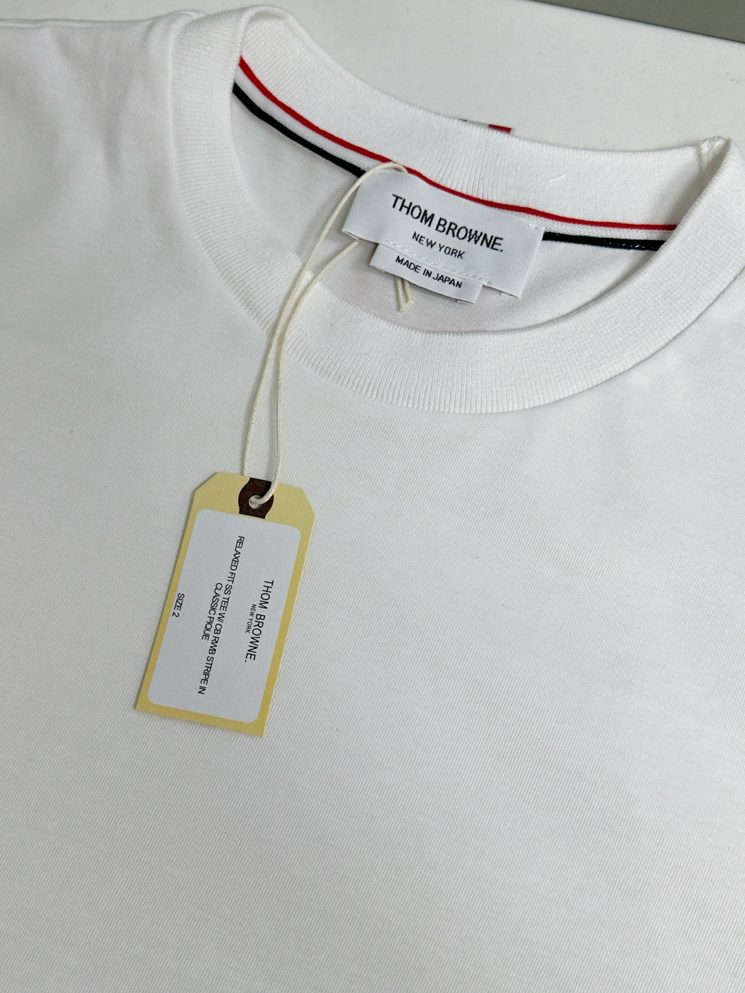 톰브라운 남성 반팔 126352 Thom Browne T Shirt 썸네일 이미지