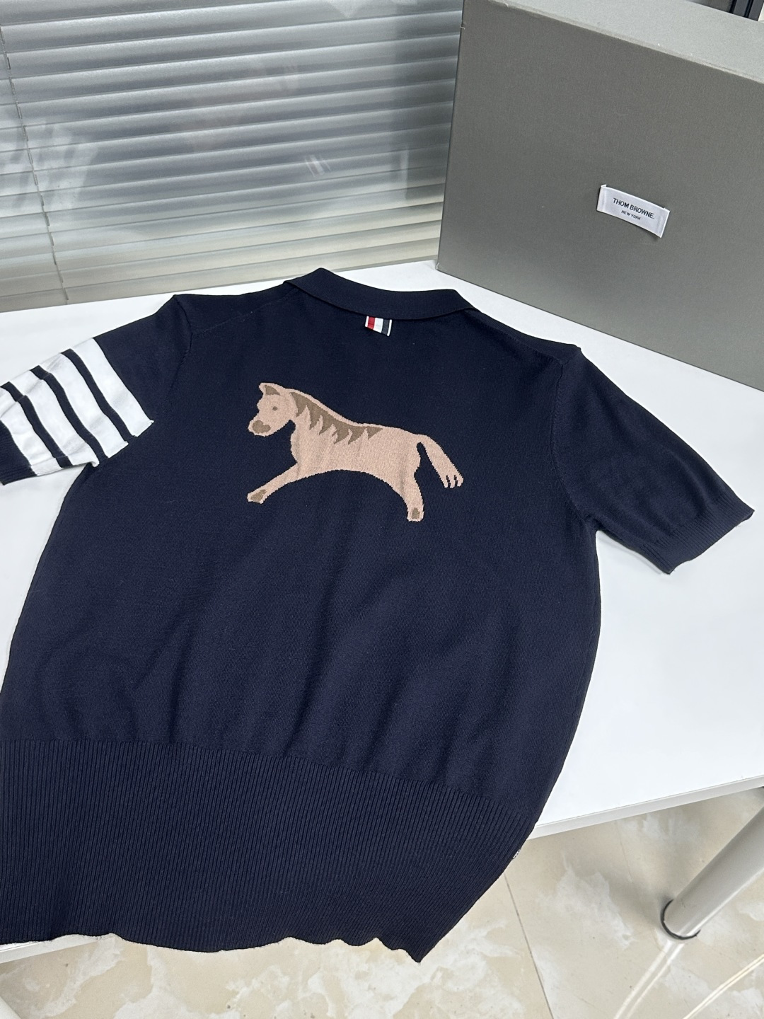 톰브라운 남성 반팔 126221 Thom Browne T Shirt 썸네일 이미지