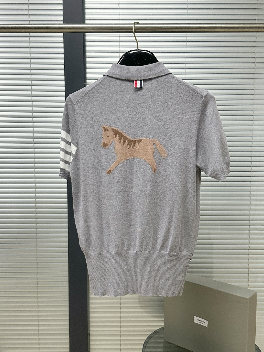 톰브라운 남성 반팔 126220 Thom Browne T Shirt 썸네일 이미지