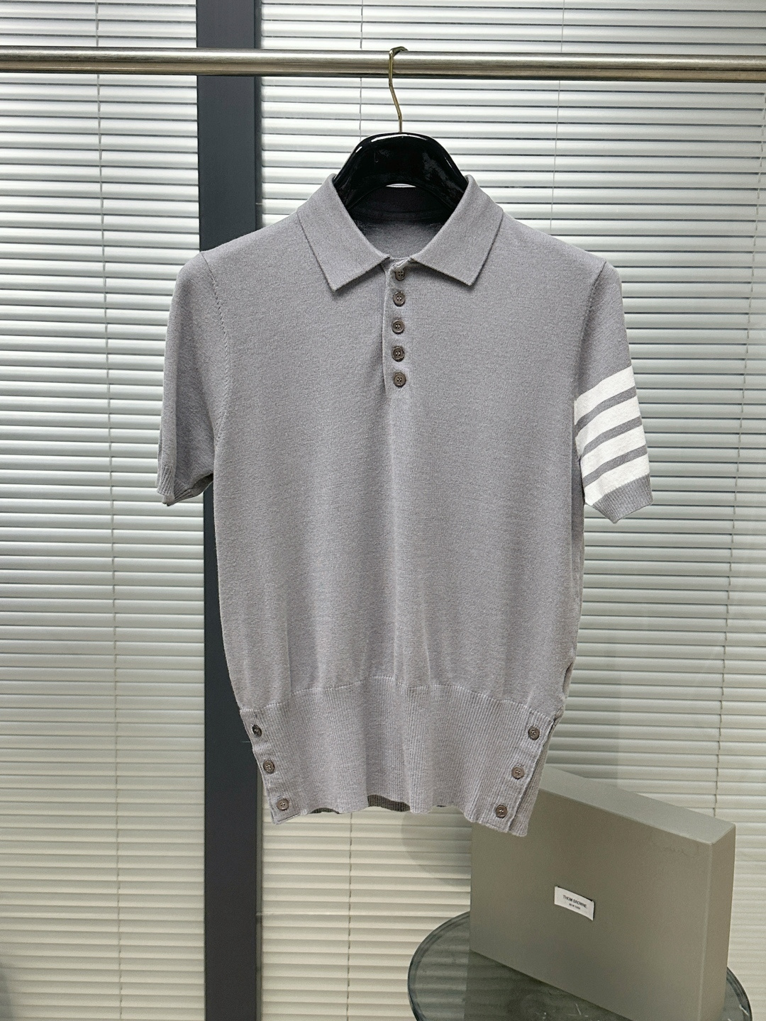 톰브라운 남성 반팔 126220 Thom Browne T Shirt 썸네일 이미지