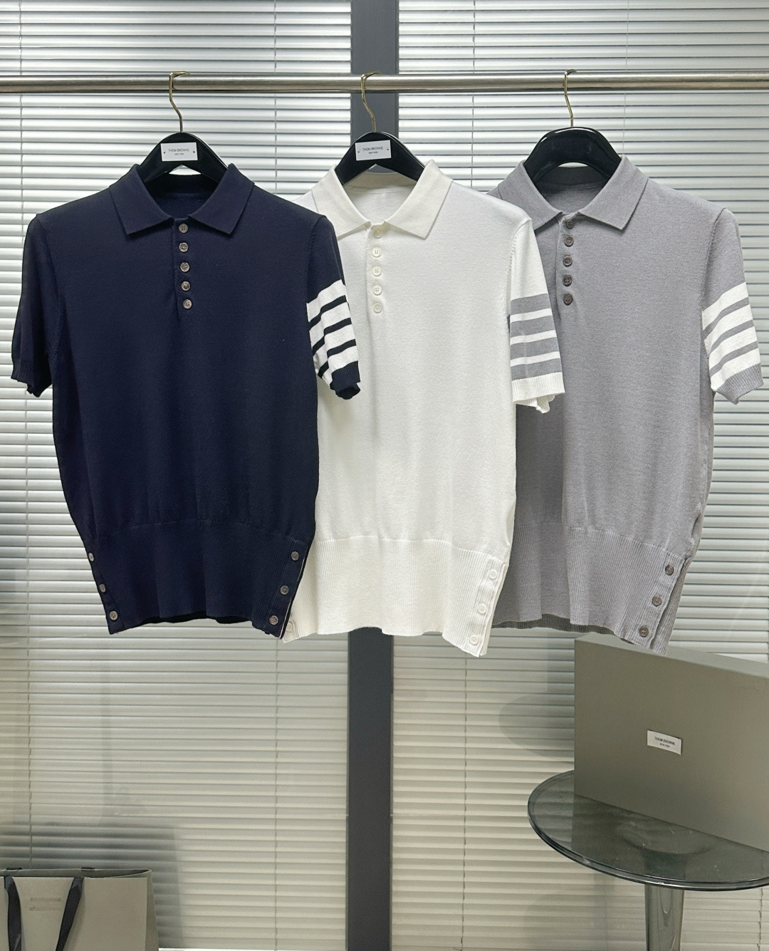 톰브라운 남성 반팔 142900 Thom Browne T Shirt 상세 이미지 2