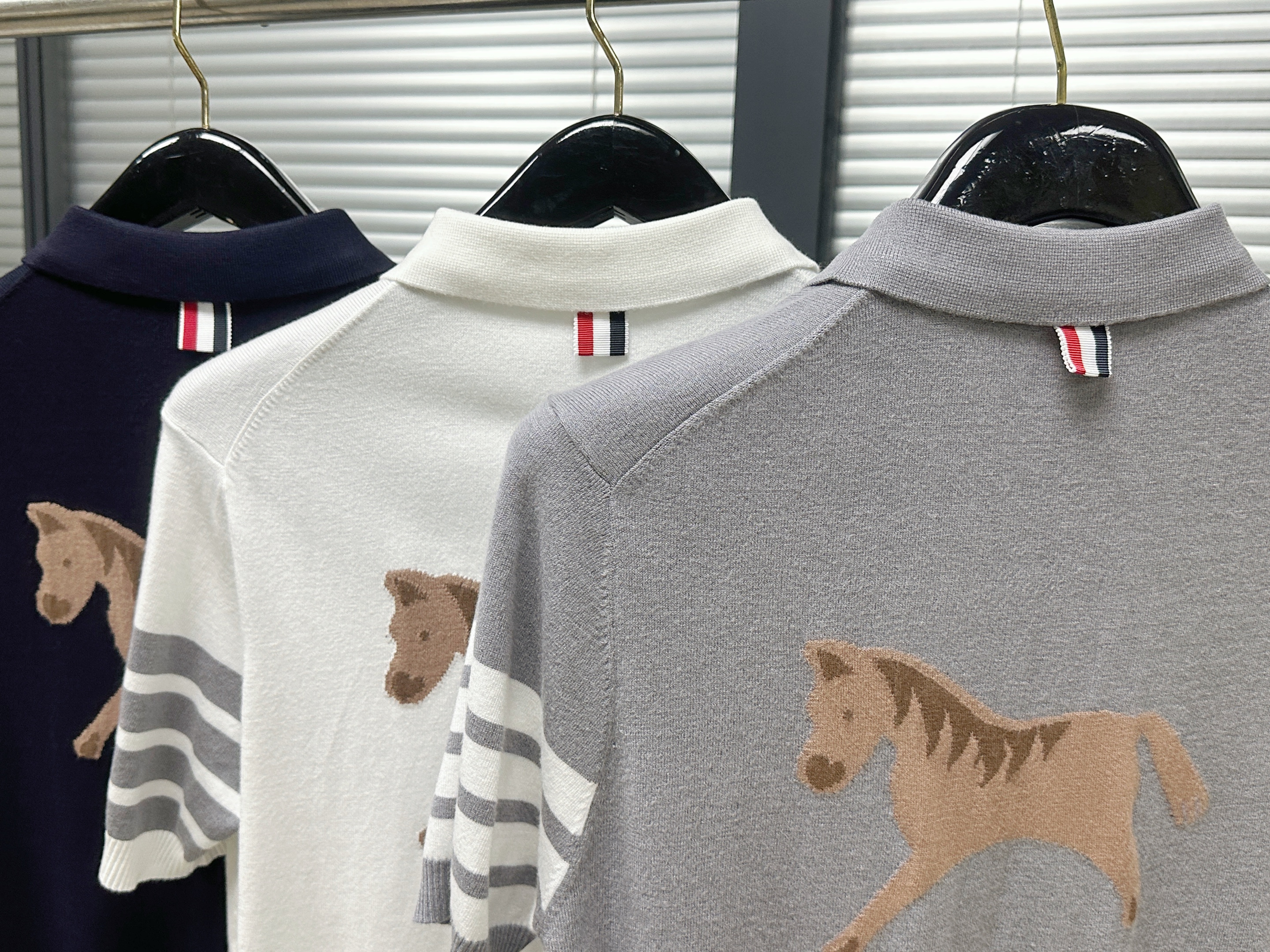 톰브라운 남성 반팔 142900 Thom Browne T Shirt 상세 이미지 15