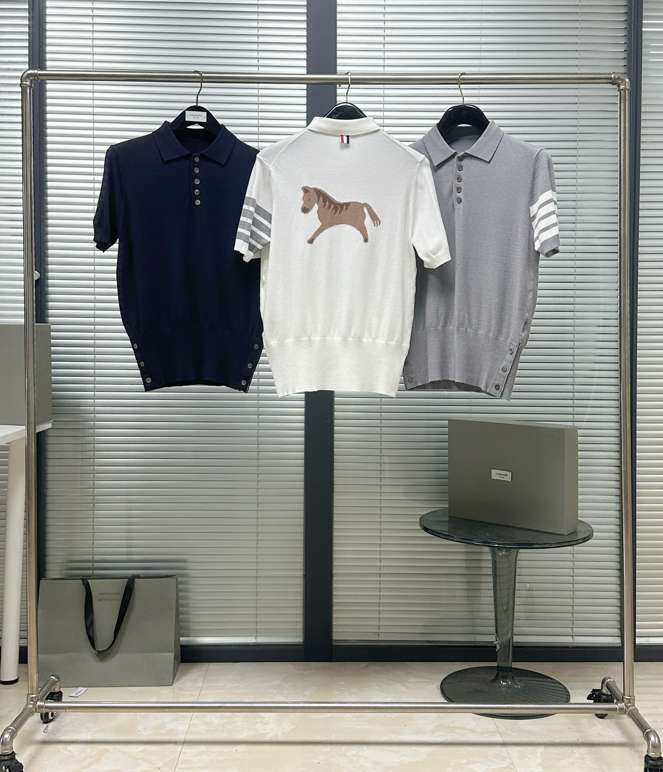 톰브라운 남성 반팔 142900 Thom Browne T Shirt 상세 이미지 9