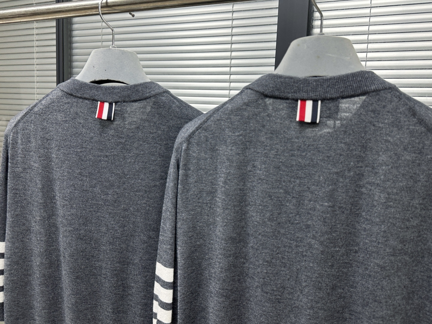 톰브라운 남성 반팔 126269 Thom Browne T Shirt 썸네일 이미지