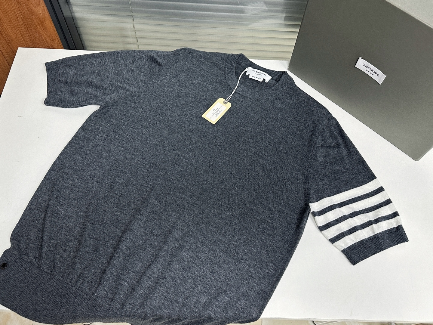 톰브라운 남성 반팔 126269 Thom Browne T Shirt 썸네일 이미지