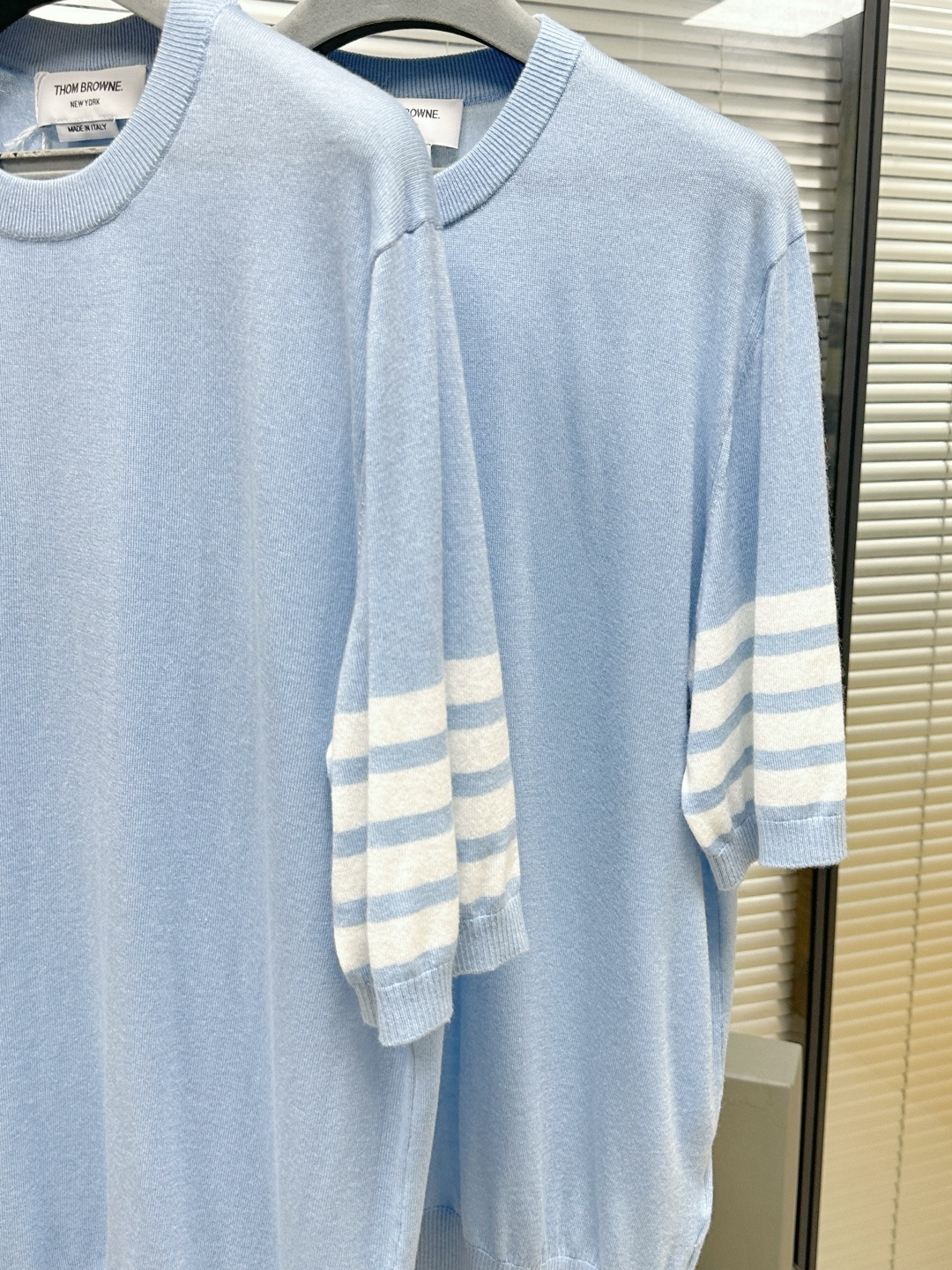 톰브라운 남성 반팔 126267 Thom Browne T Shirt 썸네일 이미지