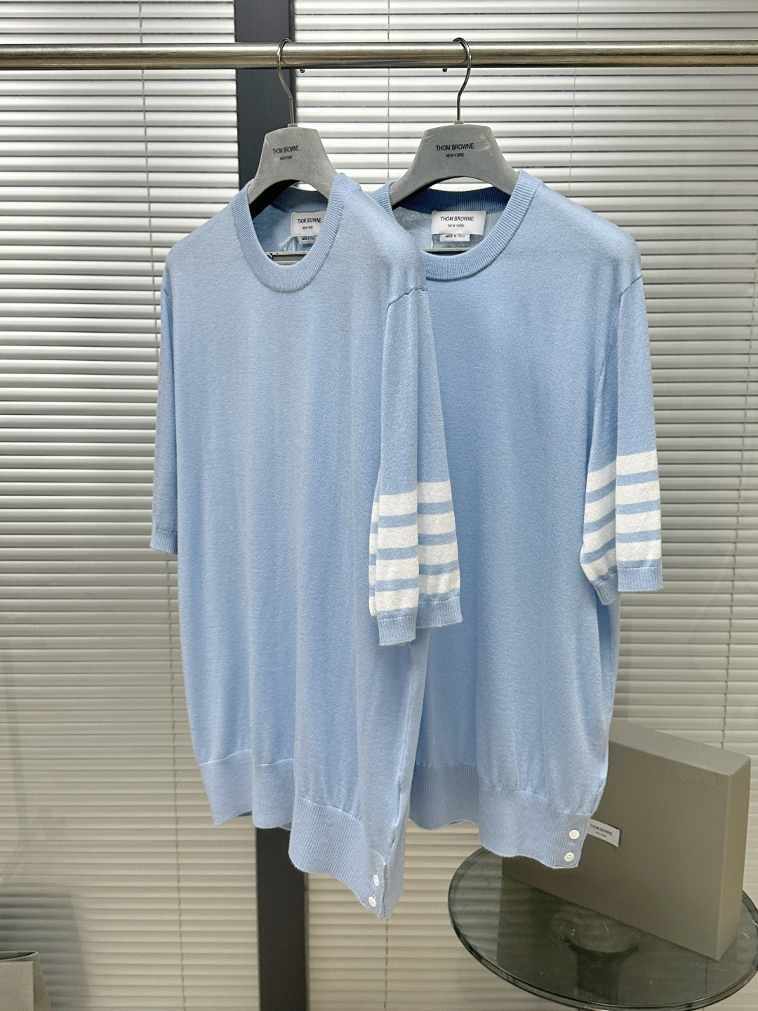 톰브라운 남성 반팔 126267 Thom Browne T Shirt 썸네일 이미지