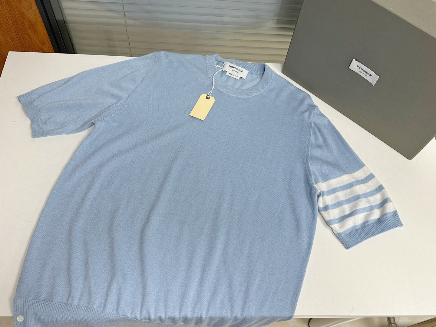 톰브라운 남성 반팔 126267 Thom Browne T Shirt 썸네일 이미지