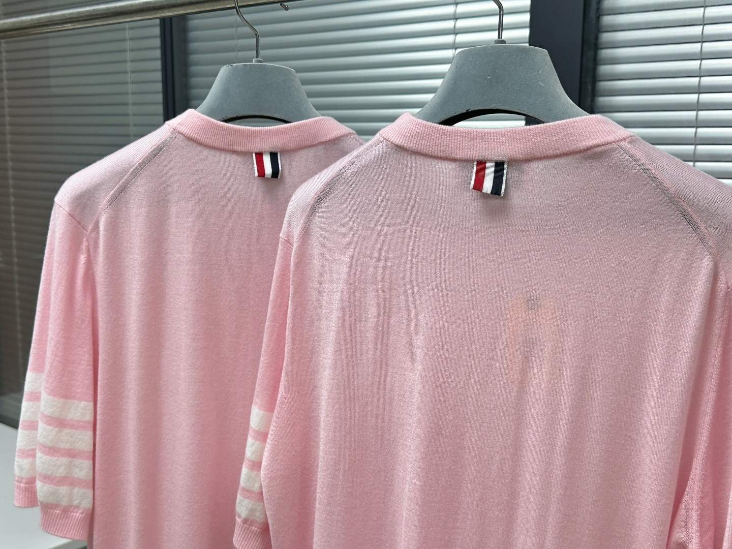 톰브라운 남성 반팔 126265 Thom Browne T Shirt 썸네일 이미지