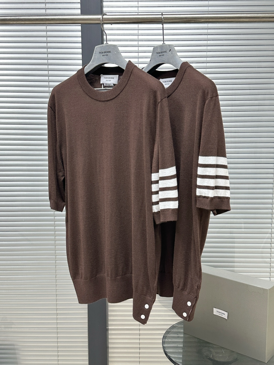 톰브라운 남성 반팔 126260 Thom Browne T Shirt 썸네일 이미지