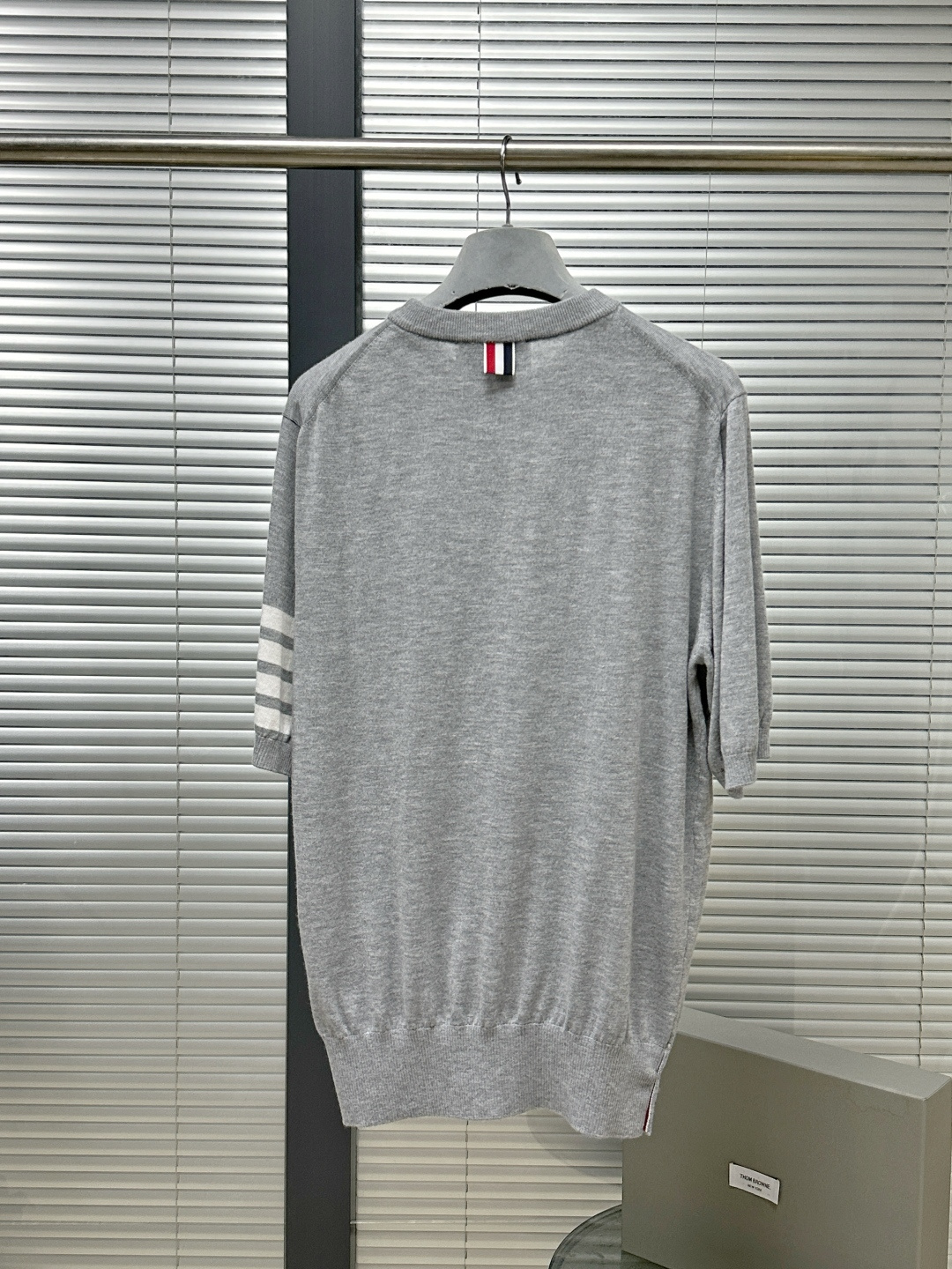 톰브라운 남성 반팔 126259 Thom Browne T Shirt 썸네일 이미지