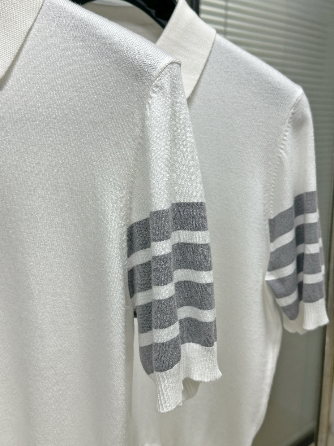 톰브라운 남성 반팔 126257 Thom Browne T Shirt 썸네일 이미지