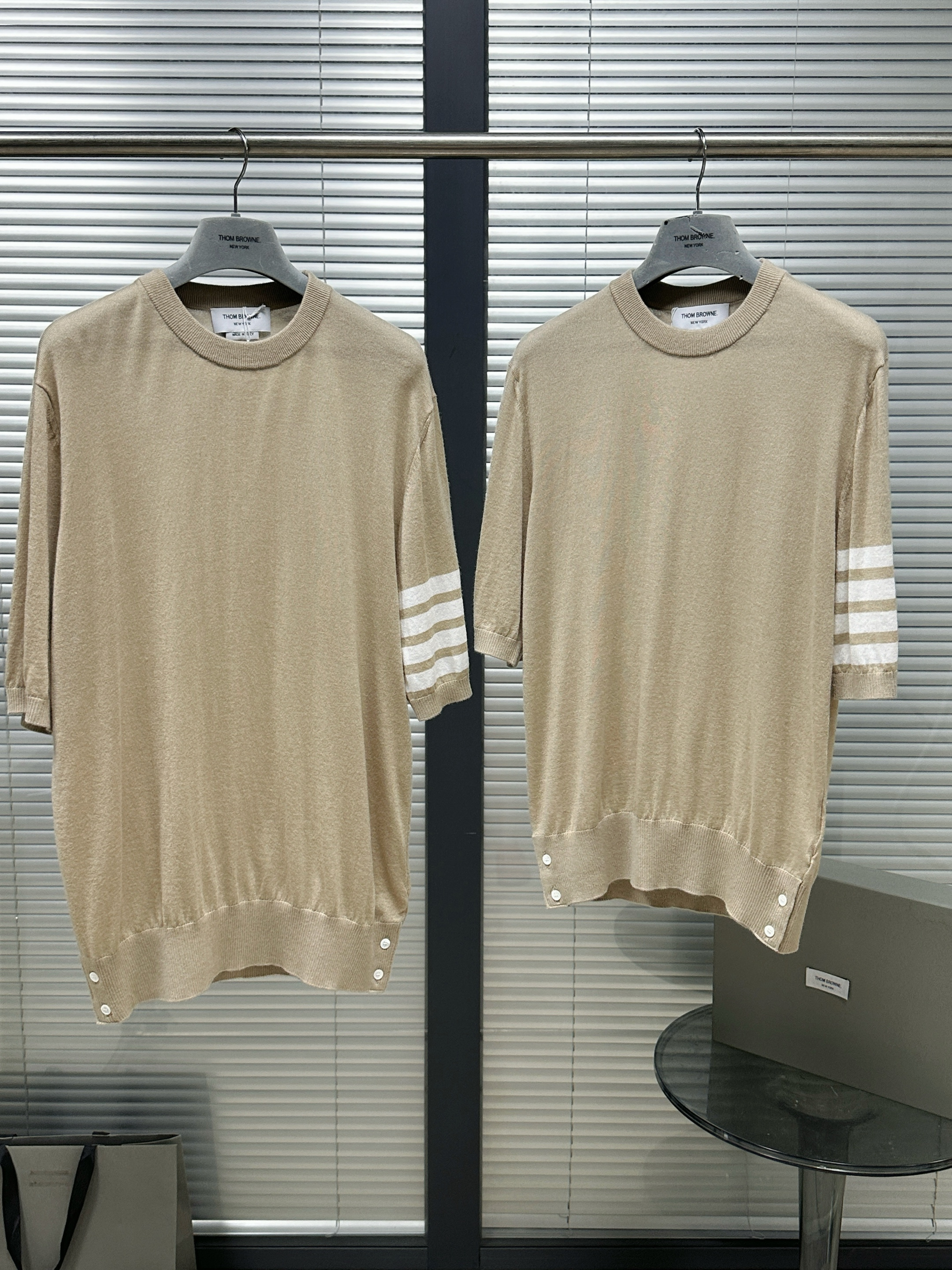 톰브라운 남성 반팔 126268 Thom Browne T Shirt 썸네일 이미지
