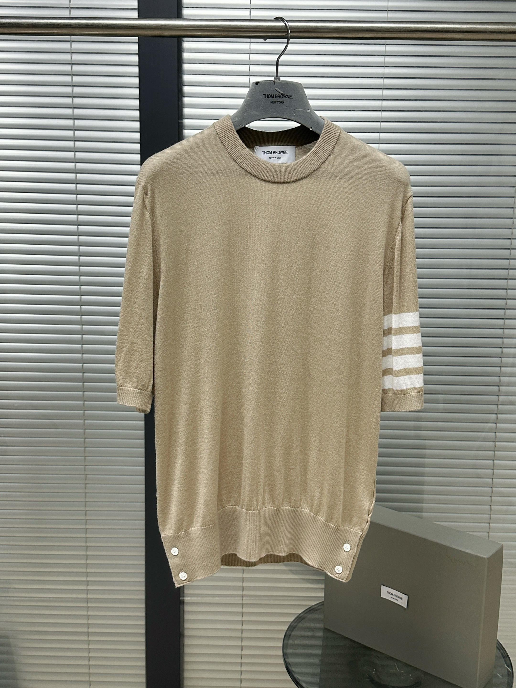 톰브라운 남성 반팔 126268 Thom Browne T Shirt 썸네일 이미지