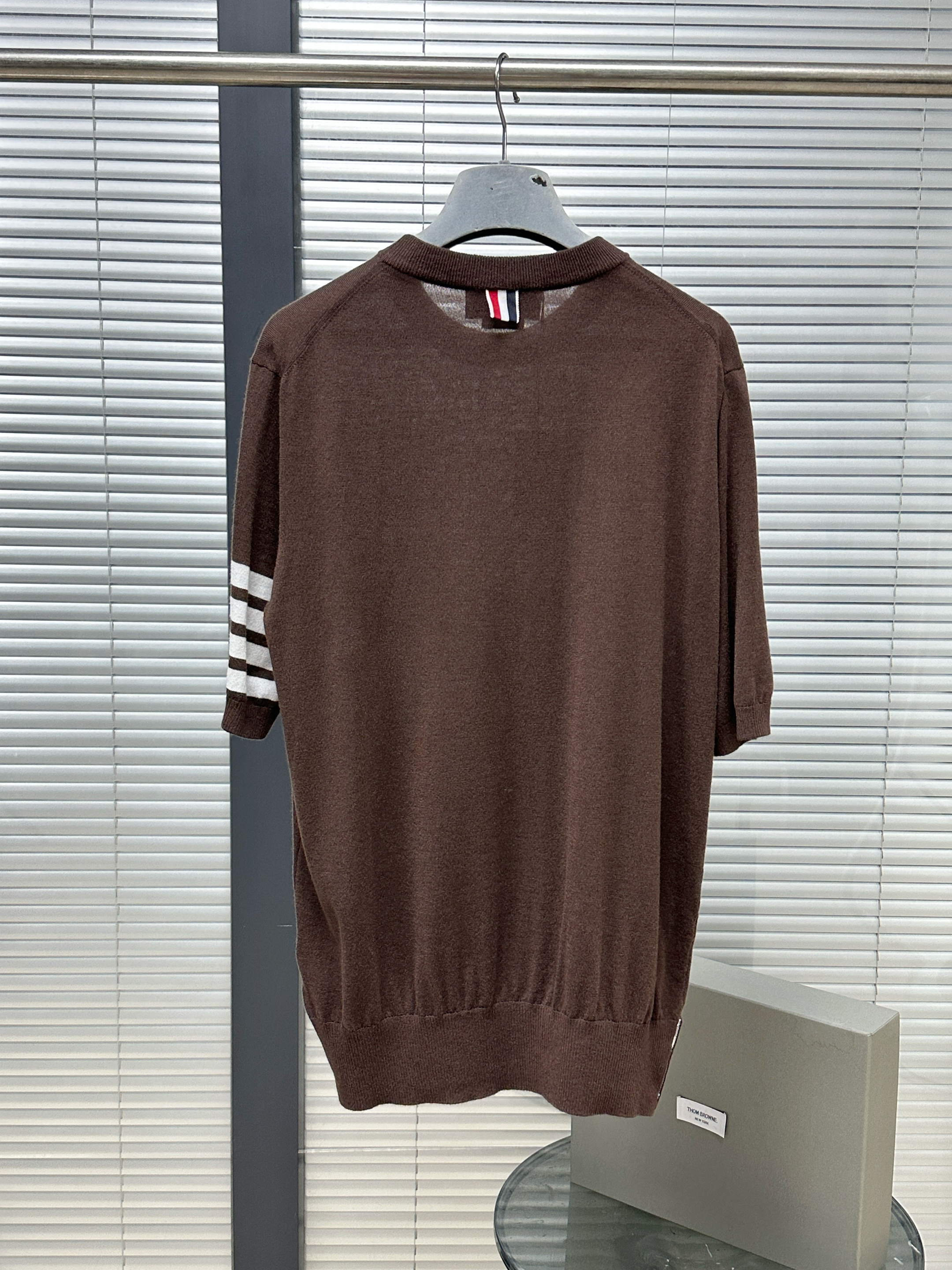 톰브라운 남성 반팔 126260 Thom Browne T Shirt 썸네일 이미지