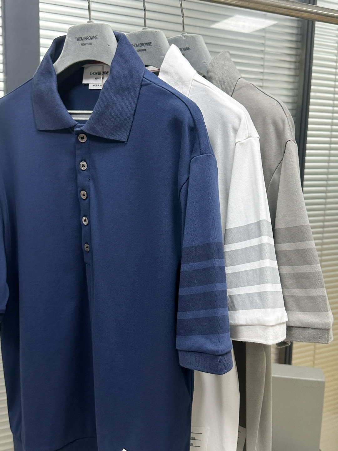톰브라운 남성 반팔 142897 Thom Browne T Shirt 상세 이미지 5