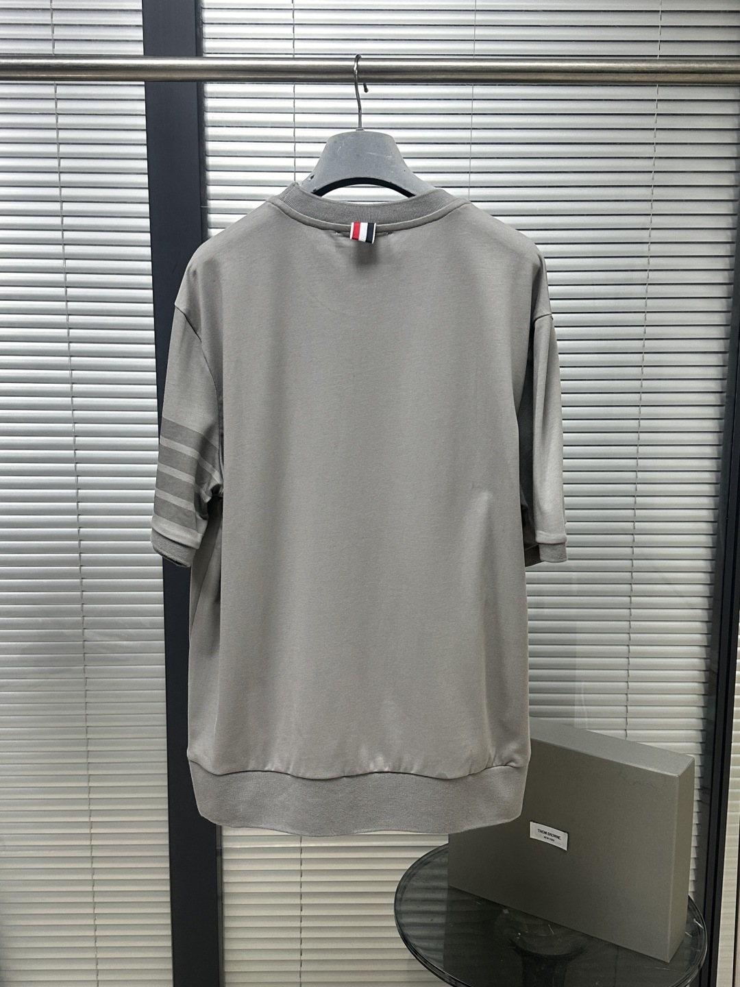 톰브라운 남성 반팔 126233 Thom Browne T Shirt 썸네일 이미지