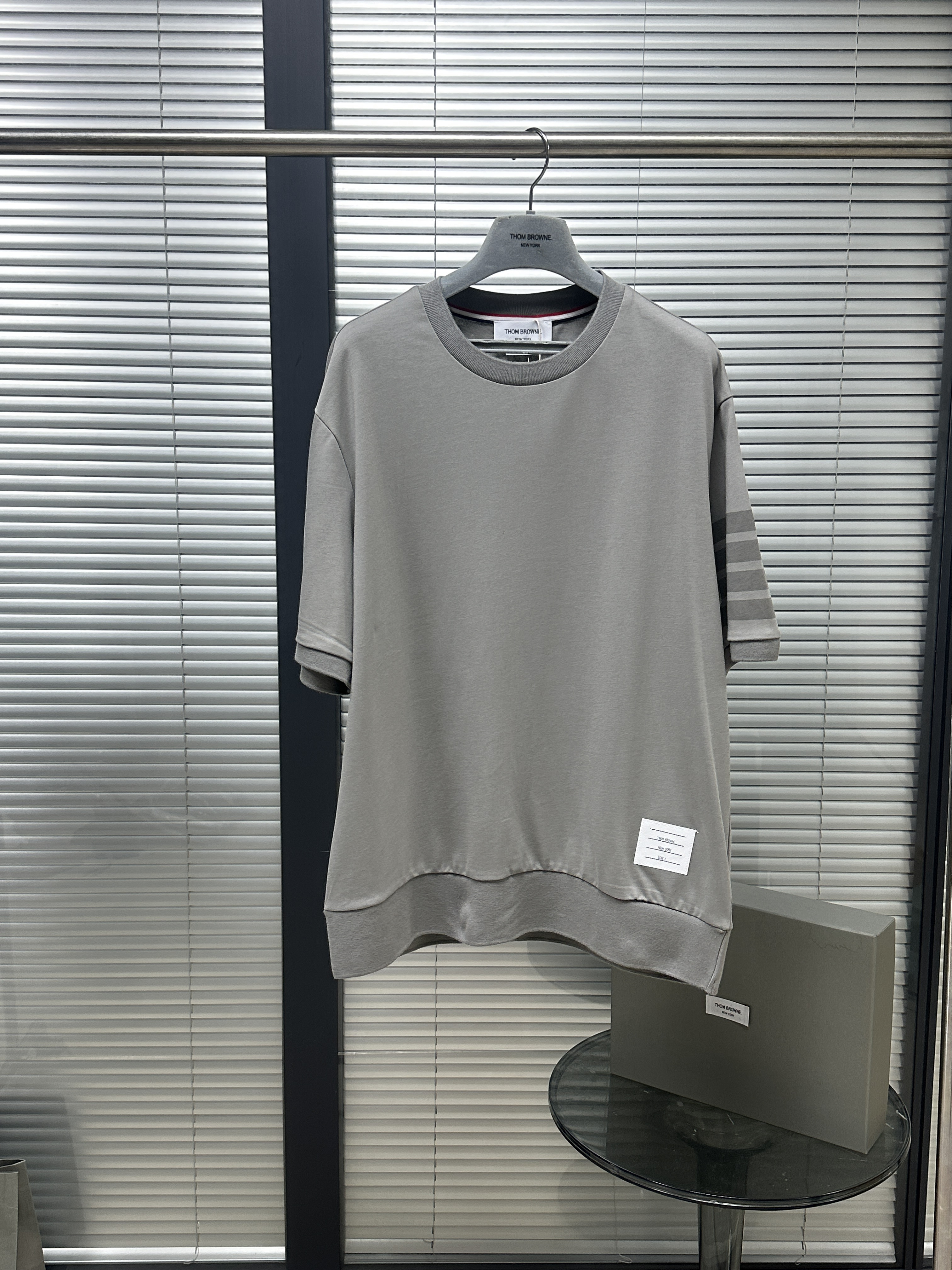 톰브라운 남성 반팔 126233 Thom Browne T Shirt 썸네일 이미지