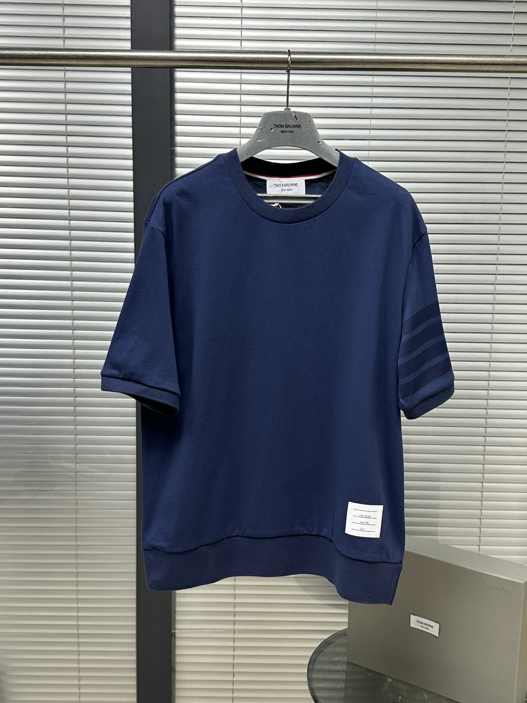 톰브라운 남성 반팔 126232 Thom Browne T Shirt 썸네일 이미지